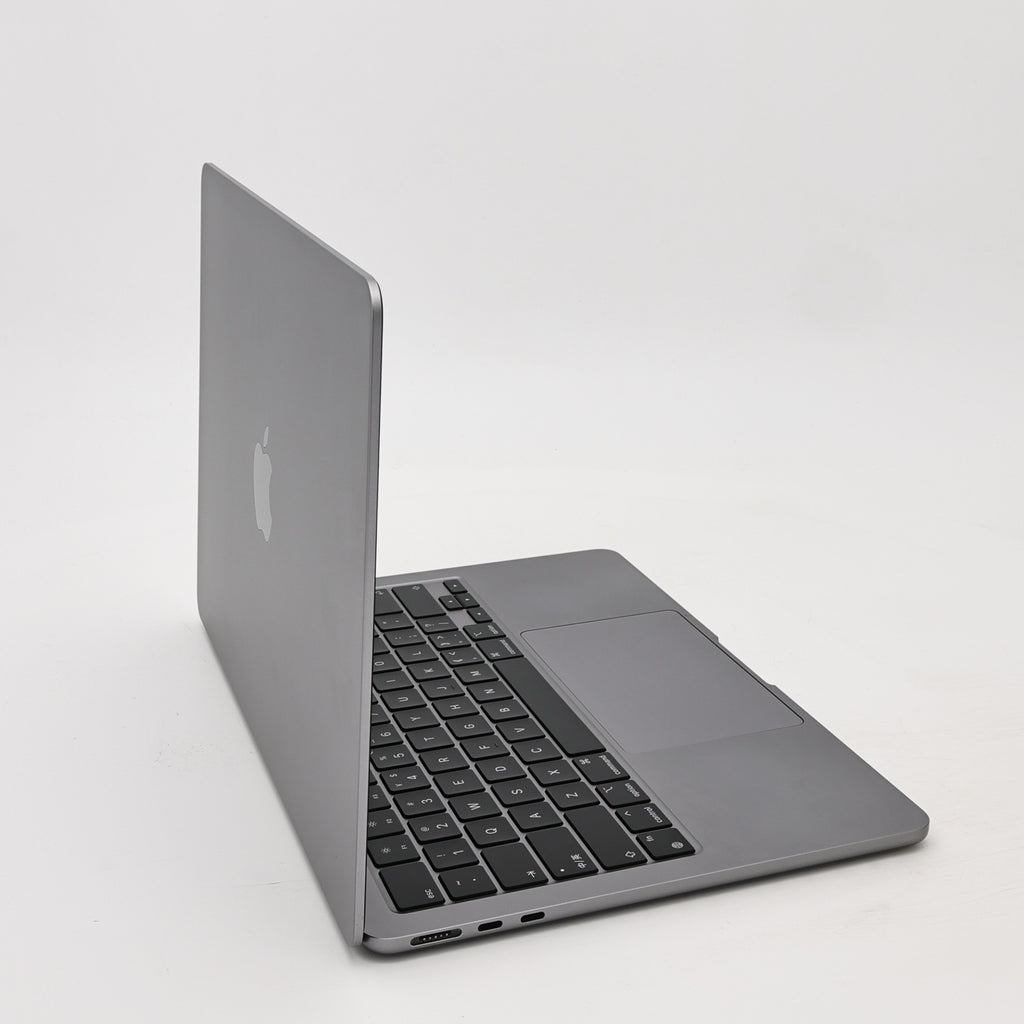 95新 Apple MacBook Air 22年 13寸 M2（8+8核） 16G RAM 256G SSD 深空灰色