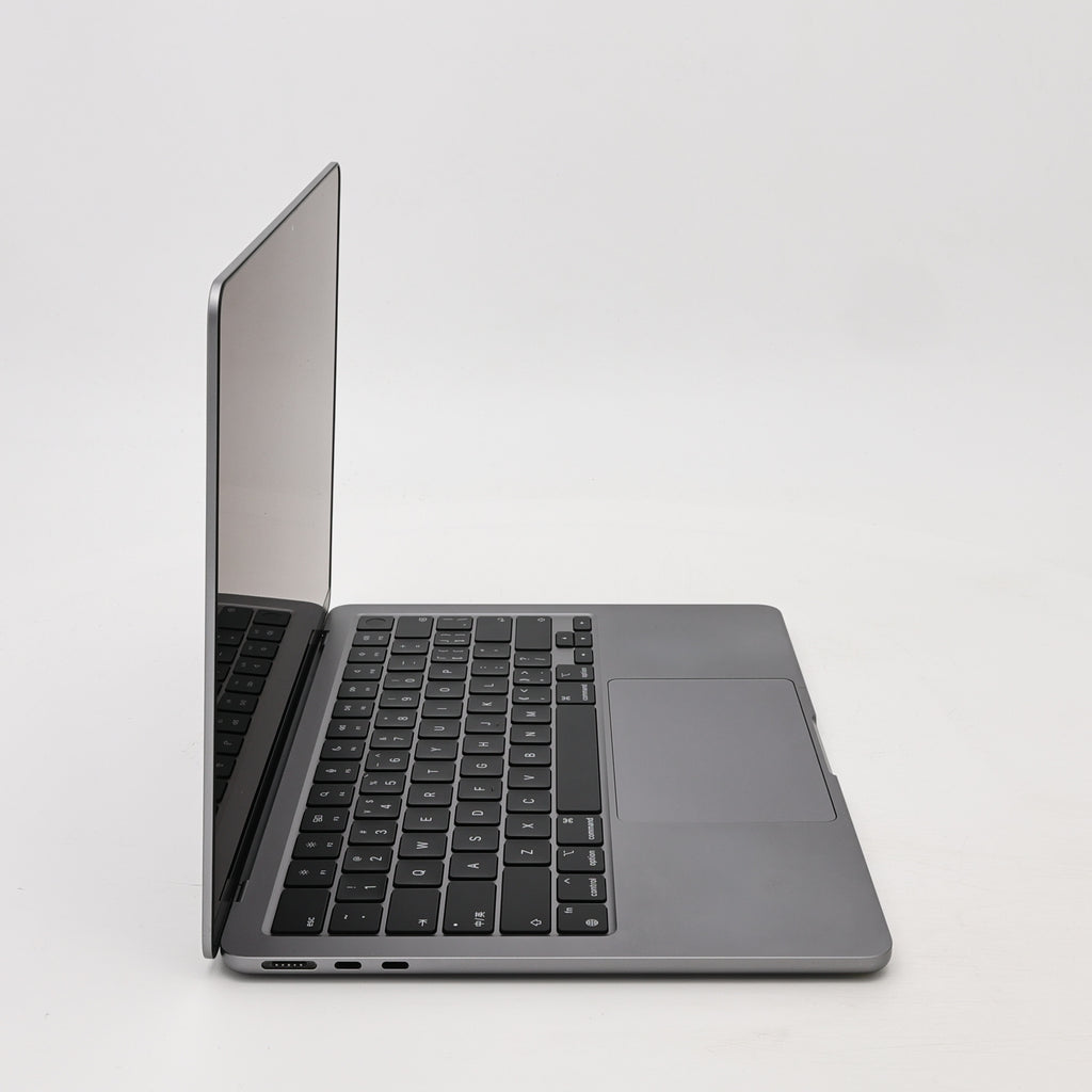 95新 Apple MacBook Air 22年 13寸 M2（8+8核） 16G RAM 256G SSD 深空灰色