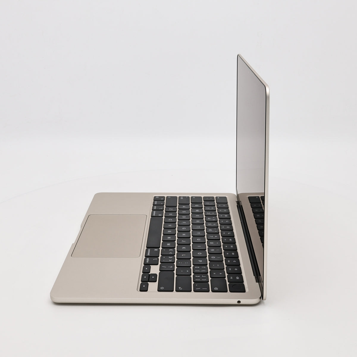 99新 Apple MacBook Air 22年 13寸 M2（8+8核） 16G RAM 256G SSD 星光色