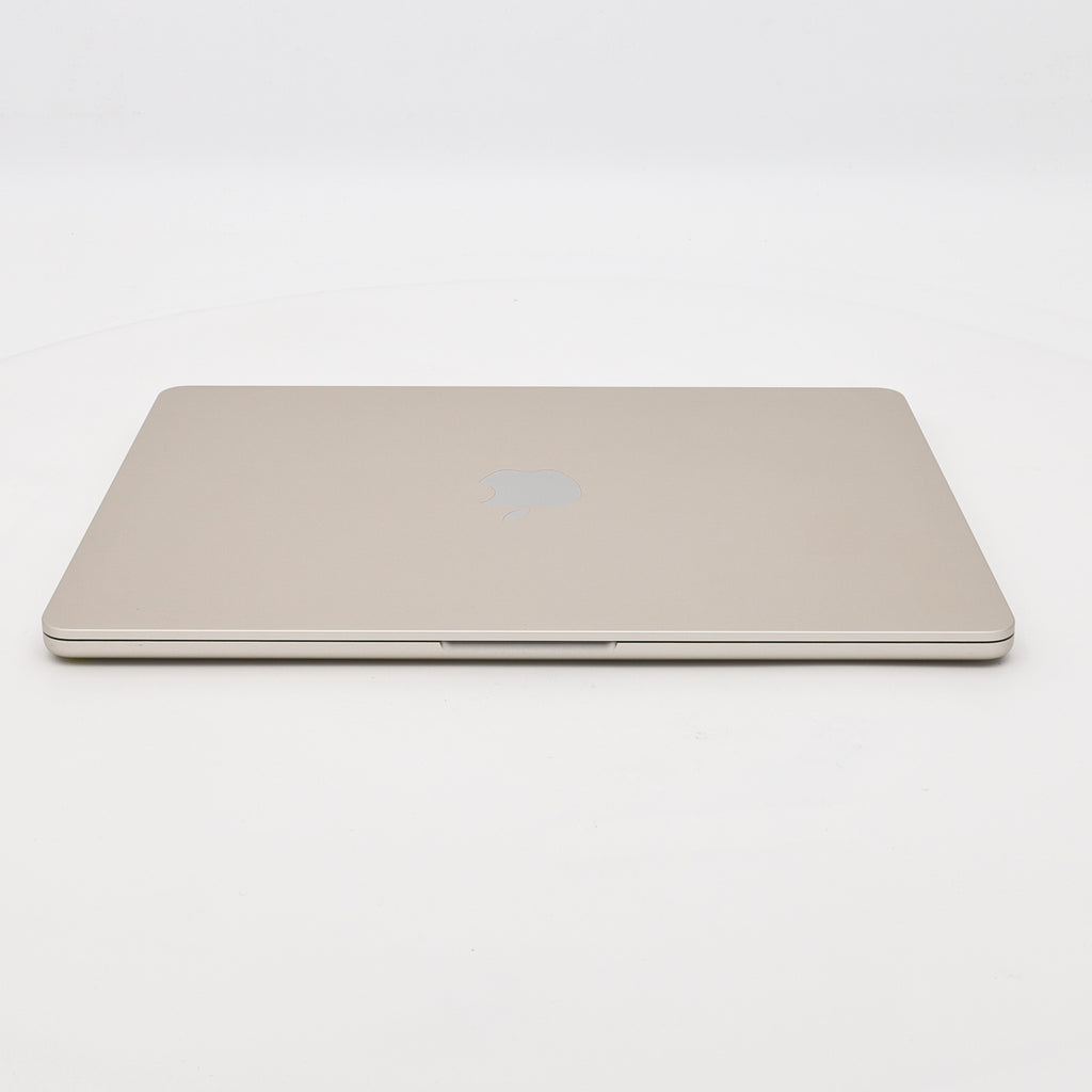 99新 Apple MacBook Air 22年 13寸 M2（8+8核） 16G RAM 256G SSD 星光色