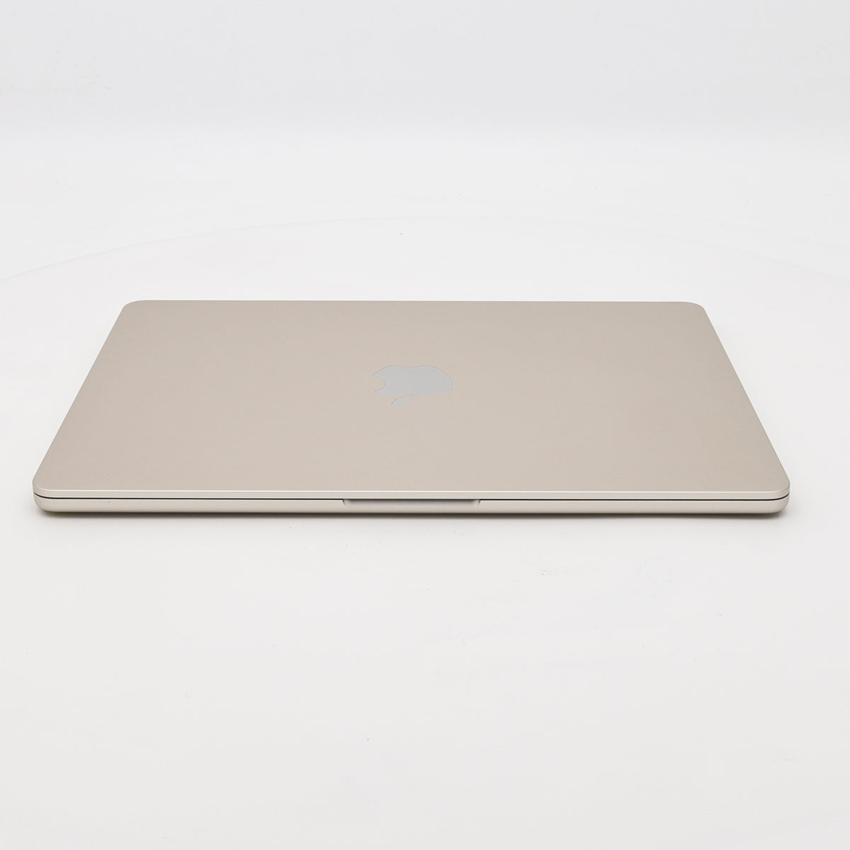 99新 Apple MacBook Air 22年 13寸 M2（8+8核） 16G RAM 256G SSD 星光色