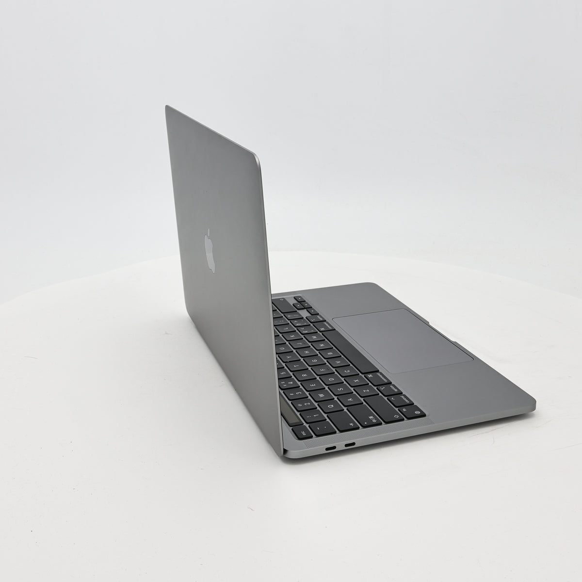 95新 Apple MacBook Pro 22年 13寸 M2（8+10核） 8G RAM 512G SSD 深空灰色