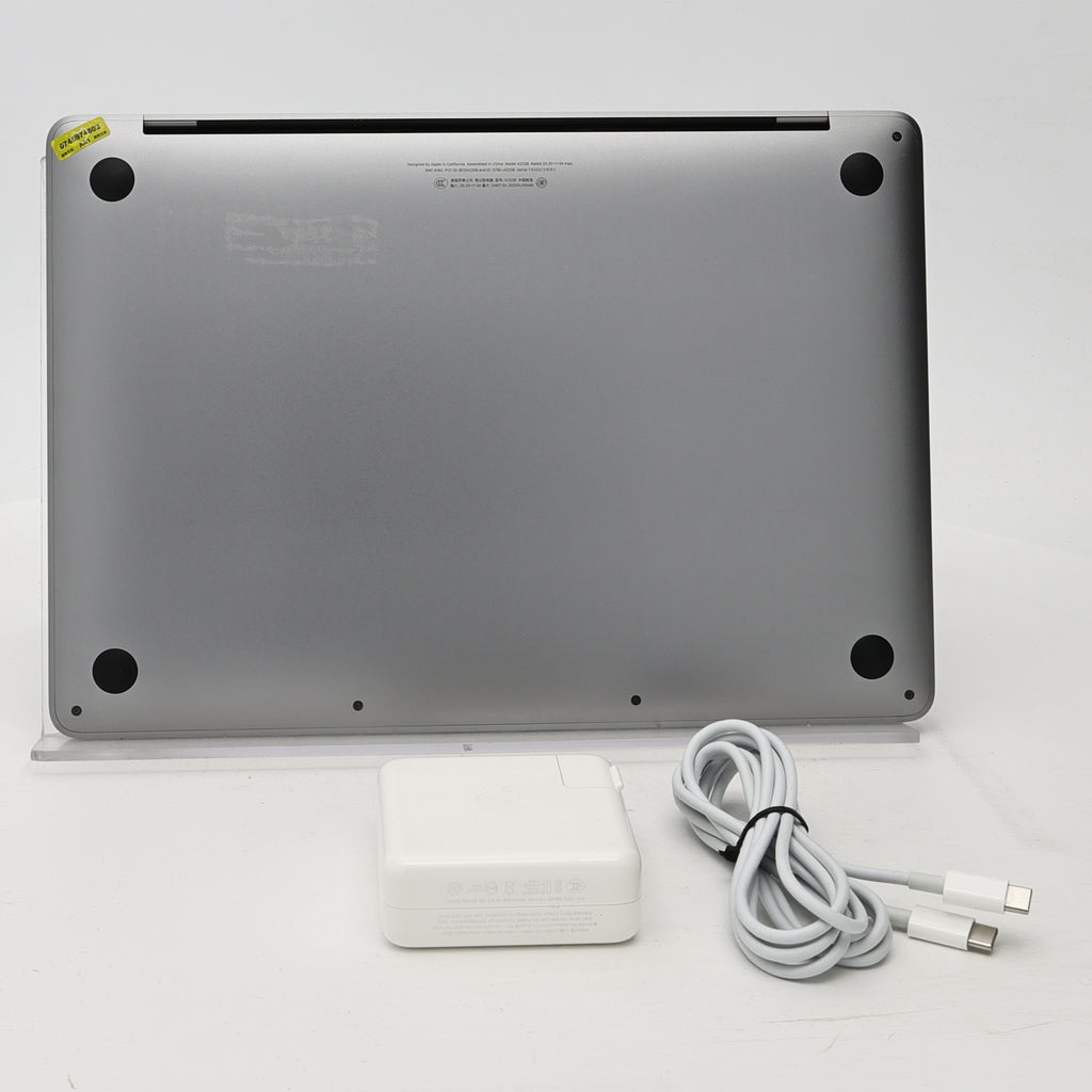 95新 Apple MacBook Pro 22年 13寸 M2（8+10核） 8G RAM 512G SSD 深空灰色