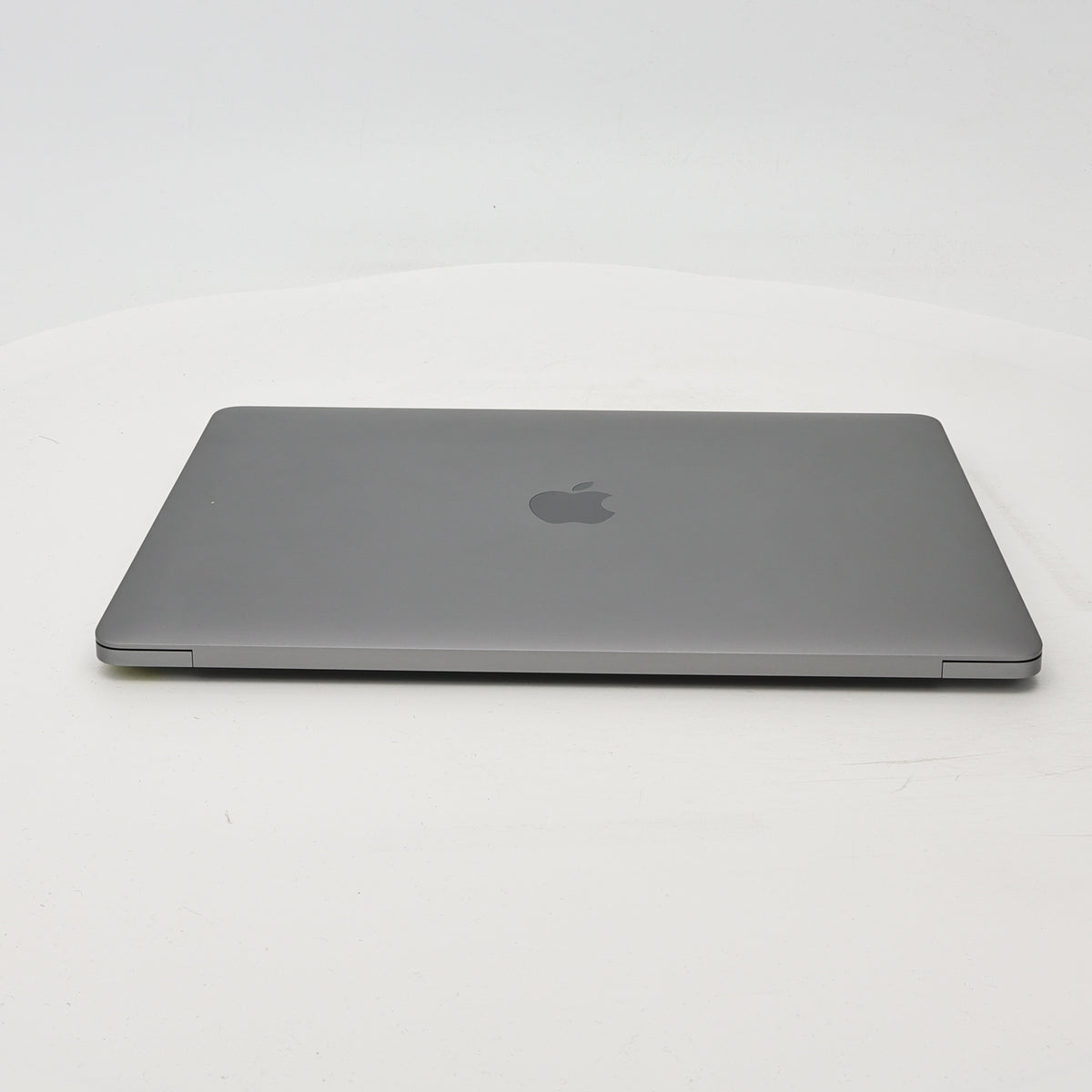 95新 Apple MacBook Pro 22年 13寸 M2（8+10核） 8G RAM 512G SSD 深空灰色