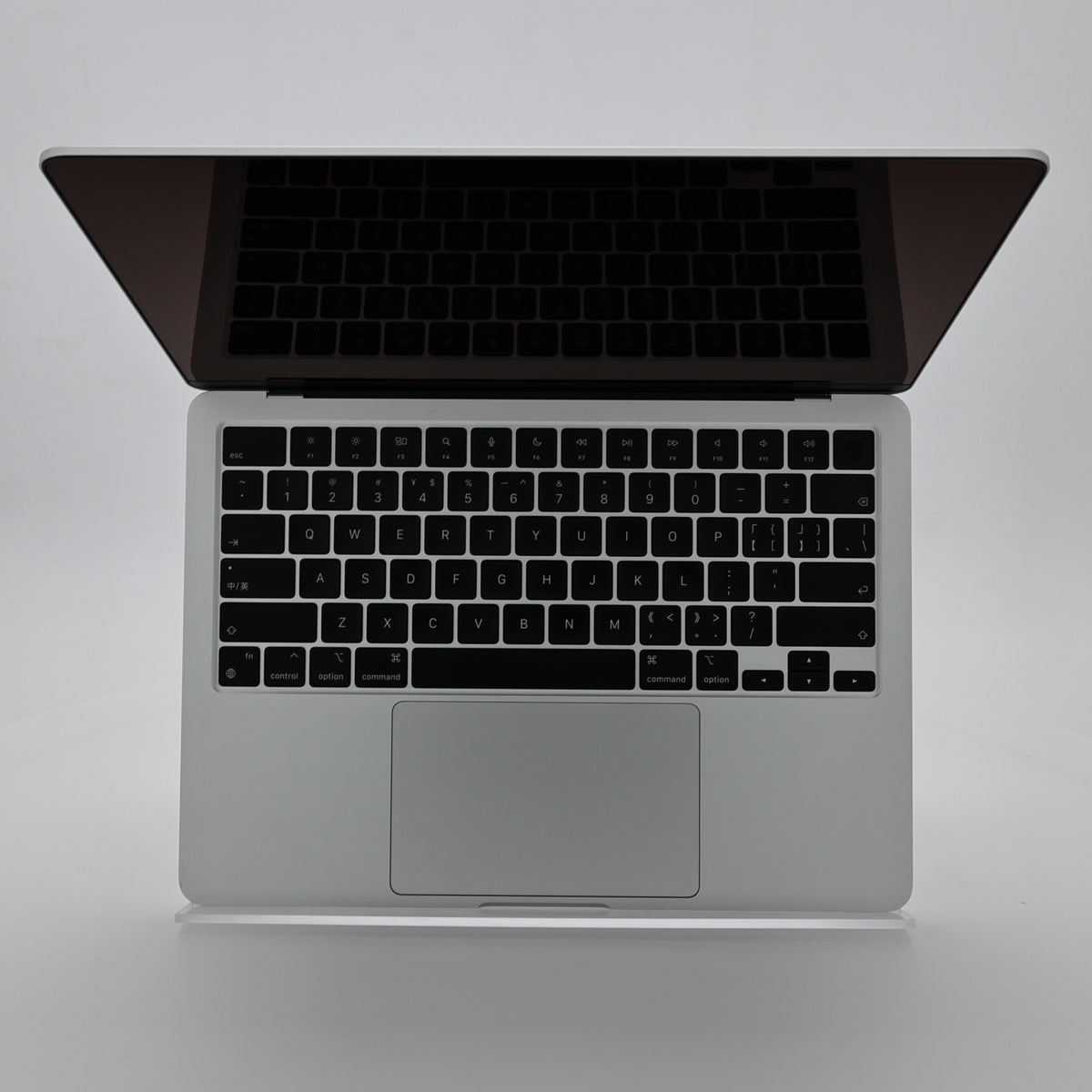 95新 Apple MacBook Air 22年 13寸 M2（8+8核） 8G RAM 256G SSD 銀色