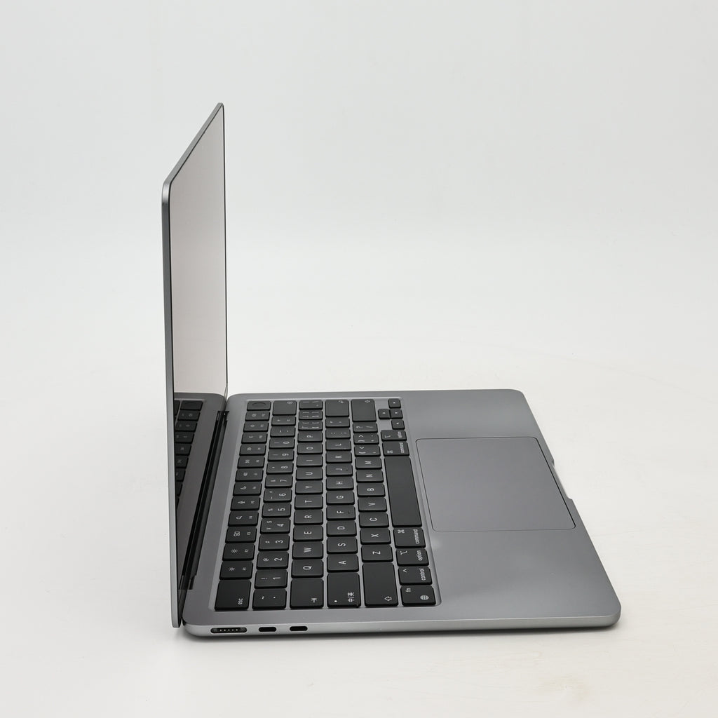 95新 Apple MacBook Air 22年 13寸 M2（8+8核） 8G RAM 256G SSD 深空灰色
