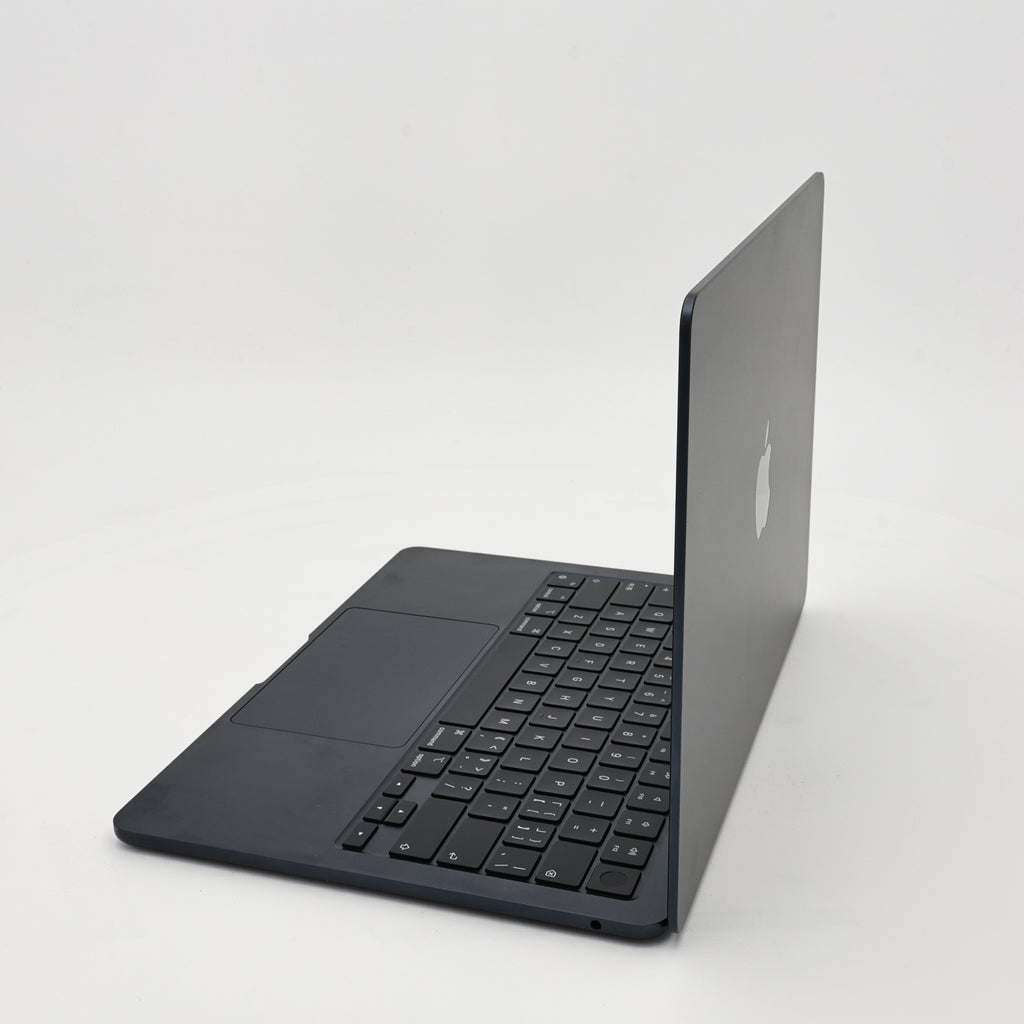 95新 Apple MacBook Air 22年 13寸 M2（8+10核） 8G RAM 512G SSD 午夜色