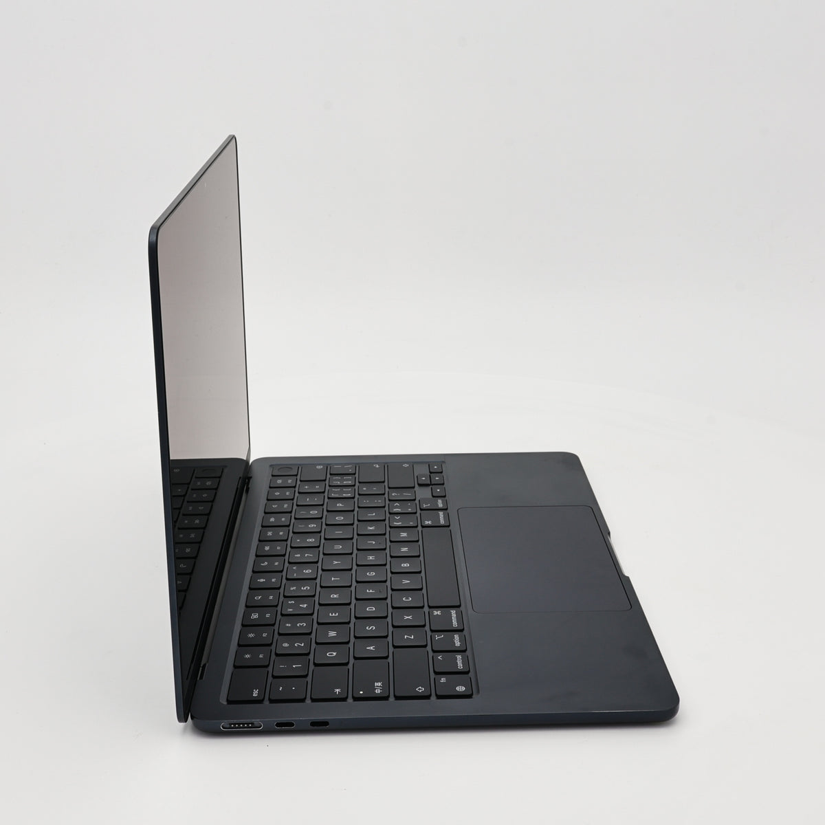 95新 Apple MacBook Air 22年 13寸 M2（8+10核） 8G RAM 512G SSD 午夜色