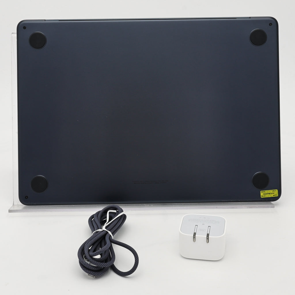 95新 Apple MacBook Air 22年 13寸 M2（8+10核） 8G RAM 512G SSD 午夜色