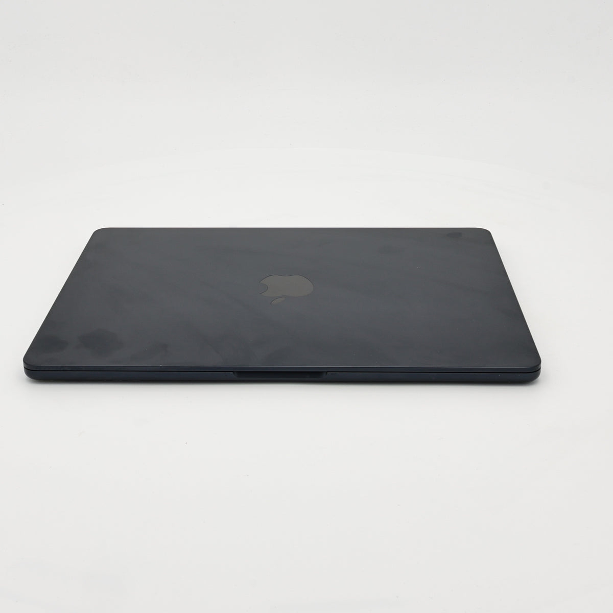 95新 Apple MacBook Air 22年 13寸 M2（8+10核） 8G RAM 512G SSD 午夜色