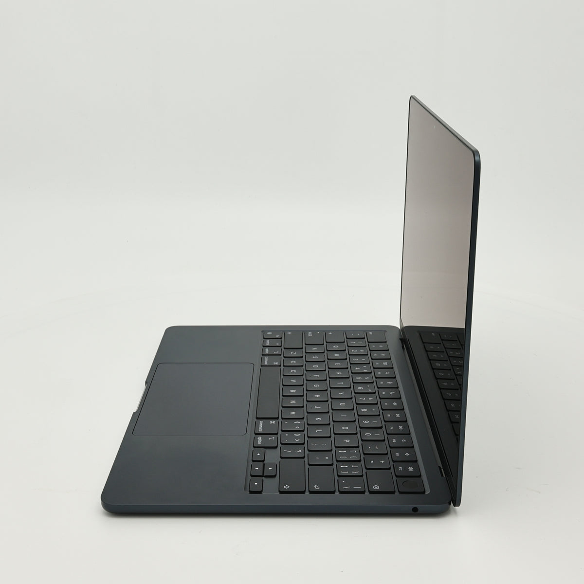 99新 Apple MacBook Air 22年 13寸 M2（8+8核） 16G RAM 256G SSD 午夜色