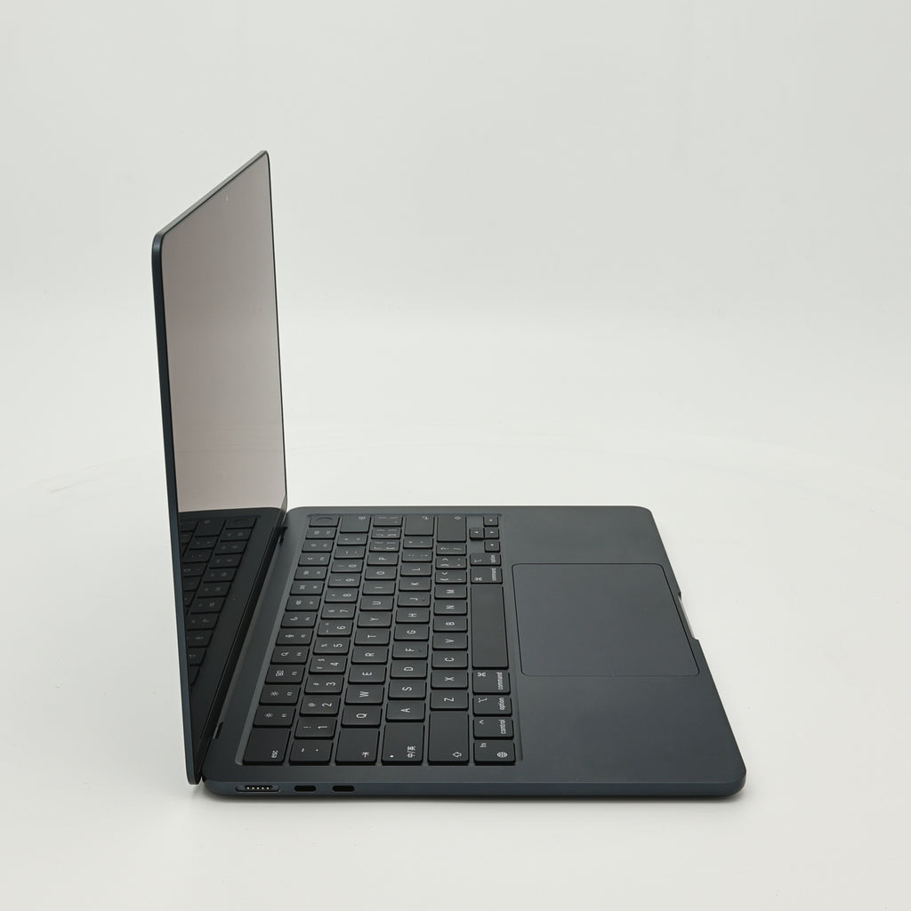 99新 Apple MacBook Air 22年 13寸 M2（8+8核） 16G RAM 256G SSD 午夜色