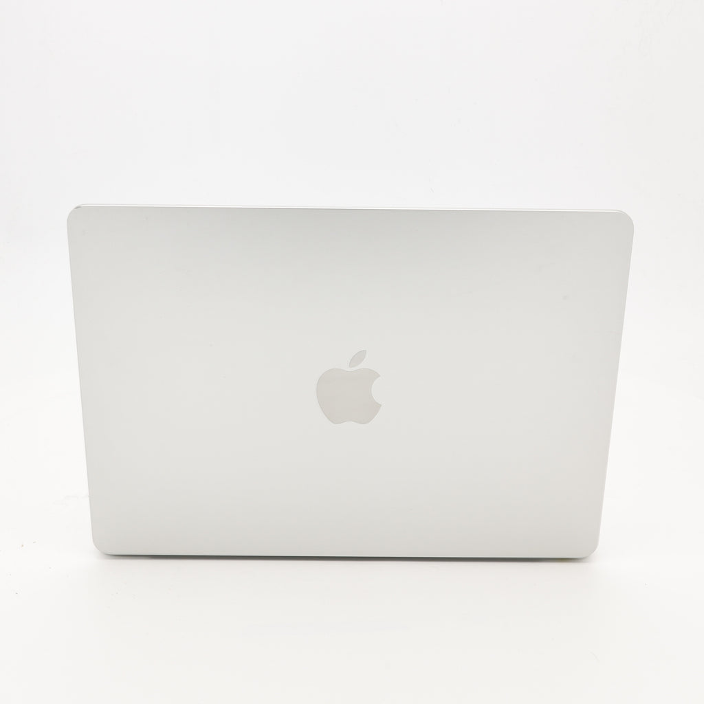95新 Apple MacBook Air 22年 13寸 M2（8+8核） 8G RAM 256G SSD 銀色