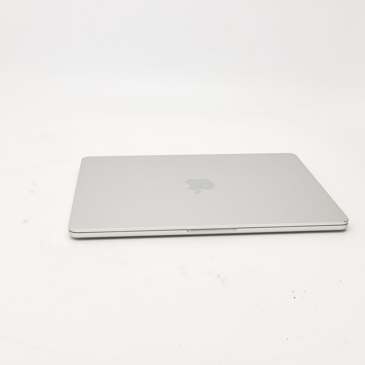 95新 Apple MacBook Air 22年 13寸 M2（8+8核） 8G RAM 256G SSD 銀色