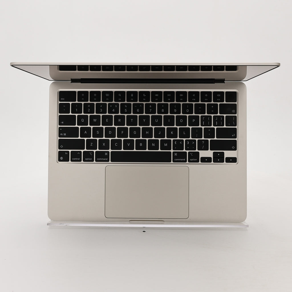 95新 Apple MacBook Air 24年 13寸 M3（8+8核） 8G RAM 256G SSD 星光色
