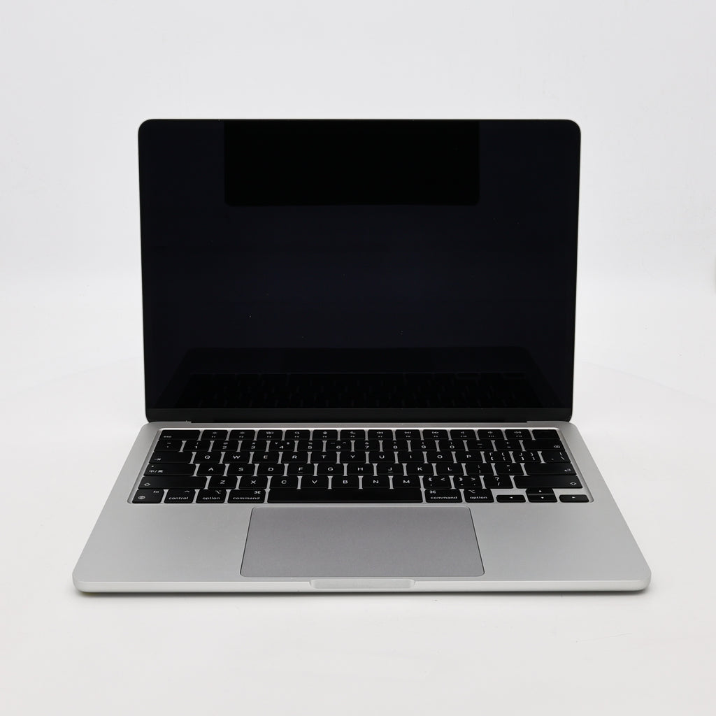 99新 Apple MacBook Air 22年 13寸 M2（8+8核） 8G RAM 256G SSD 銀色