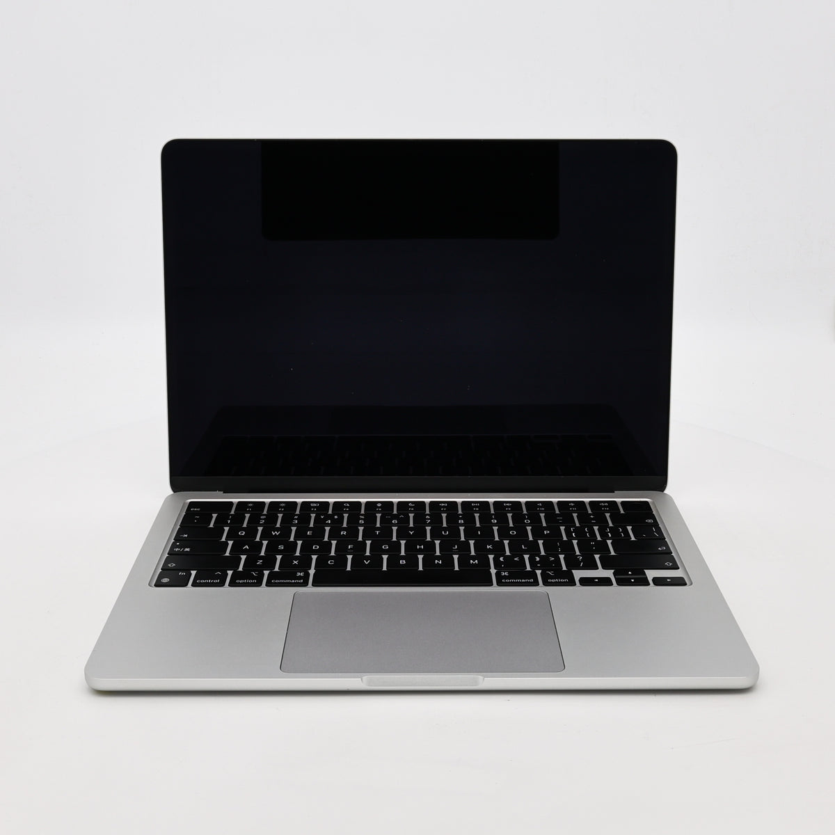 99新 Apple MacBook Air 22年 13寸 M2（8+8核） 8G RAM 256G SSD 銀色