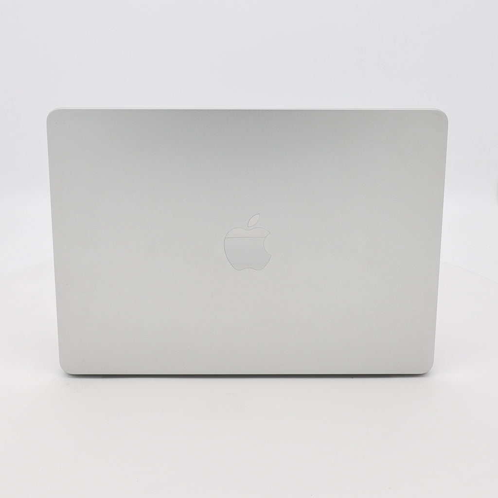 99新 Apple MacBook Air 22年 13寸 M2（8+8核） 8G RAM 256G SSD 銀色