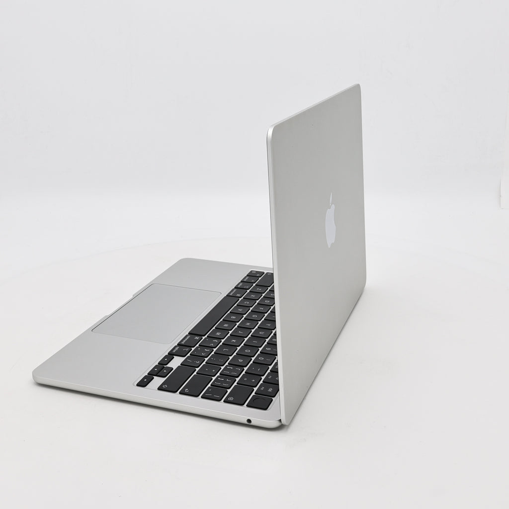 95新 Apple MacBook Air 24年 13寸 M3（8+8核） 8G RAM 256G SSD 銀色
