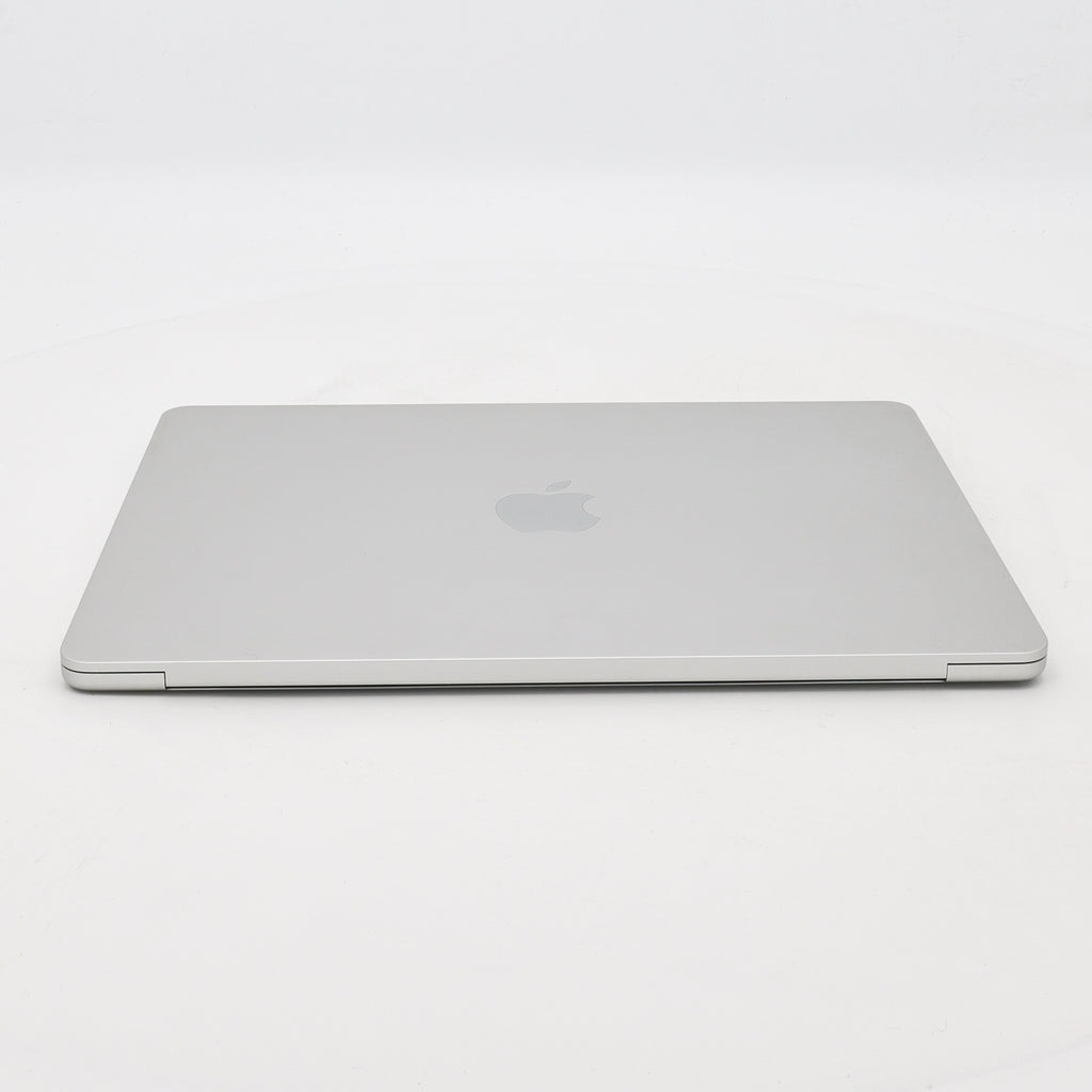95新 Apple MacBook Air 24年 13寸 M3（8+8核） 8G RAM 256G SSD 銀色