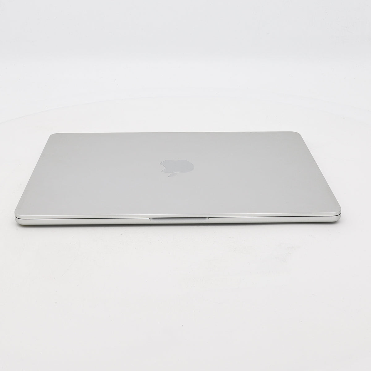 95新 Apple MacBook Air 24年 13寸 M3（8+8核） 8G RAM 256G SSD 銀色