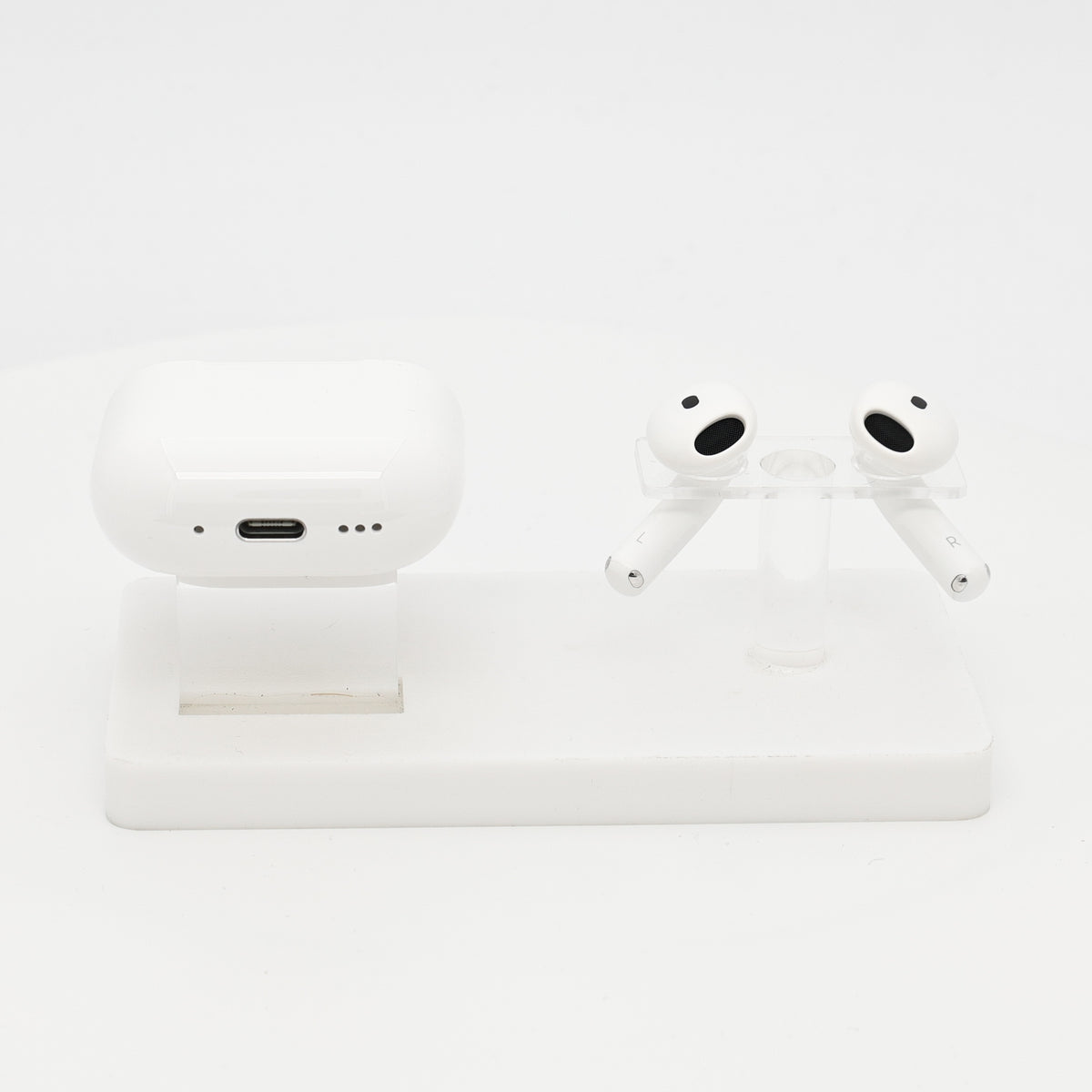 99新 Apple AirPods 4 (支持主動降噪) 白色