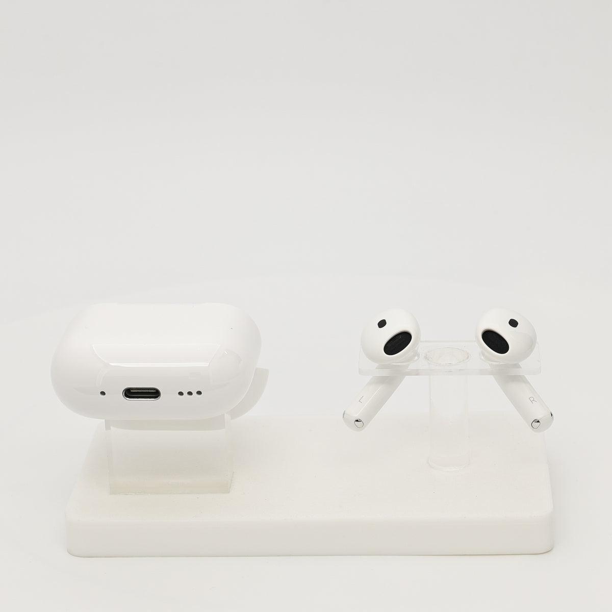 99新 Apple AirPods 4 (支持主動降噪) 白色