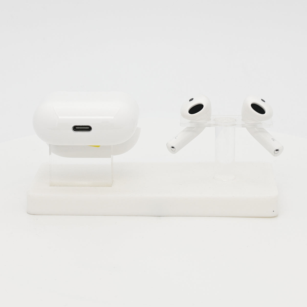99新 Apple AirPods 4 (不支持主動降噪) 白色