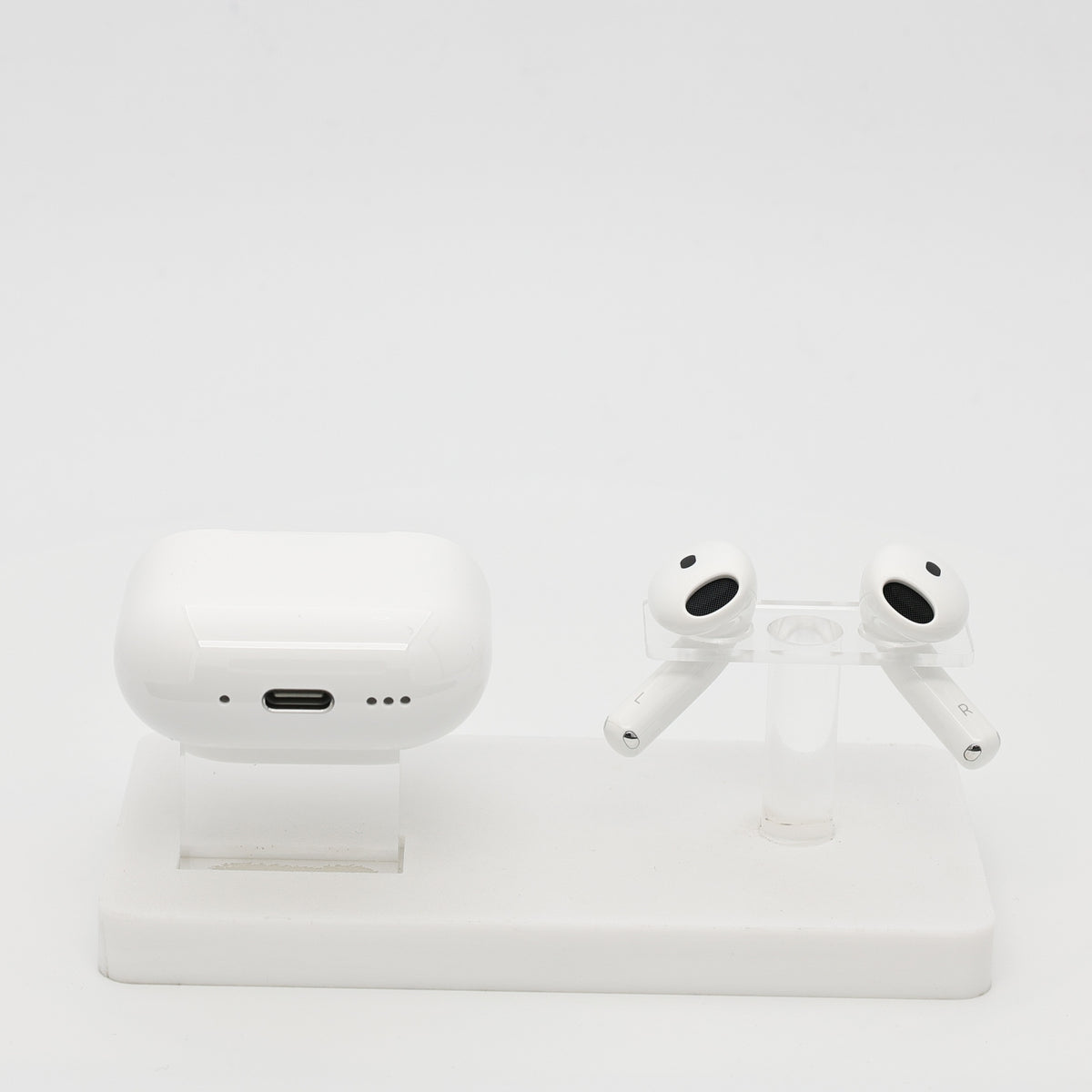 99新 Apple AirPods 4 (支持主動降噪) 白色