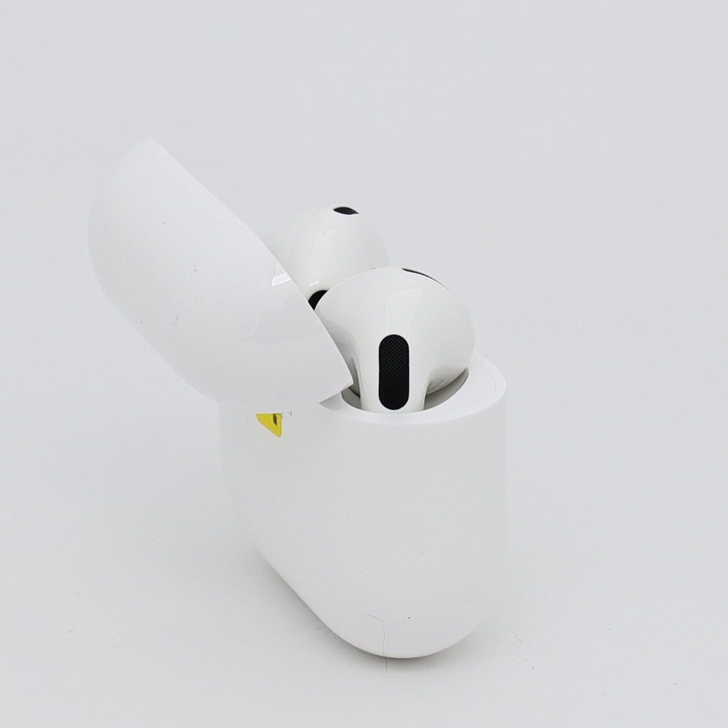 99新 Apple AirPods 4 (不支持主動降噪) 白色