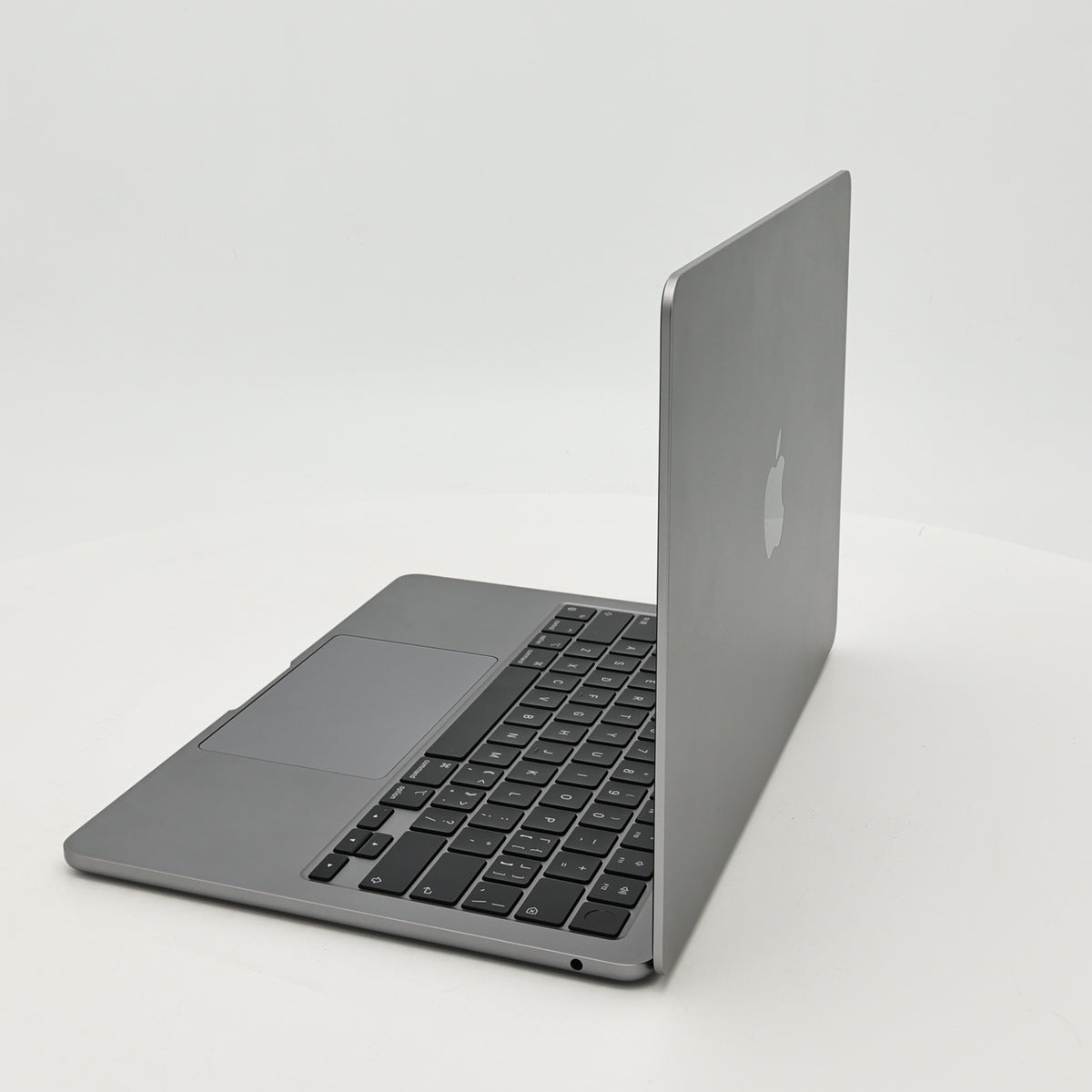 99新 Apple MacBook Air 24年 13寸 M3（8+8核） 8G RAM 256G SSD 深空灰色