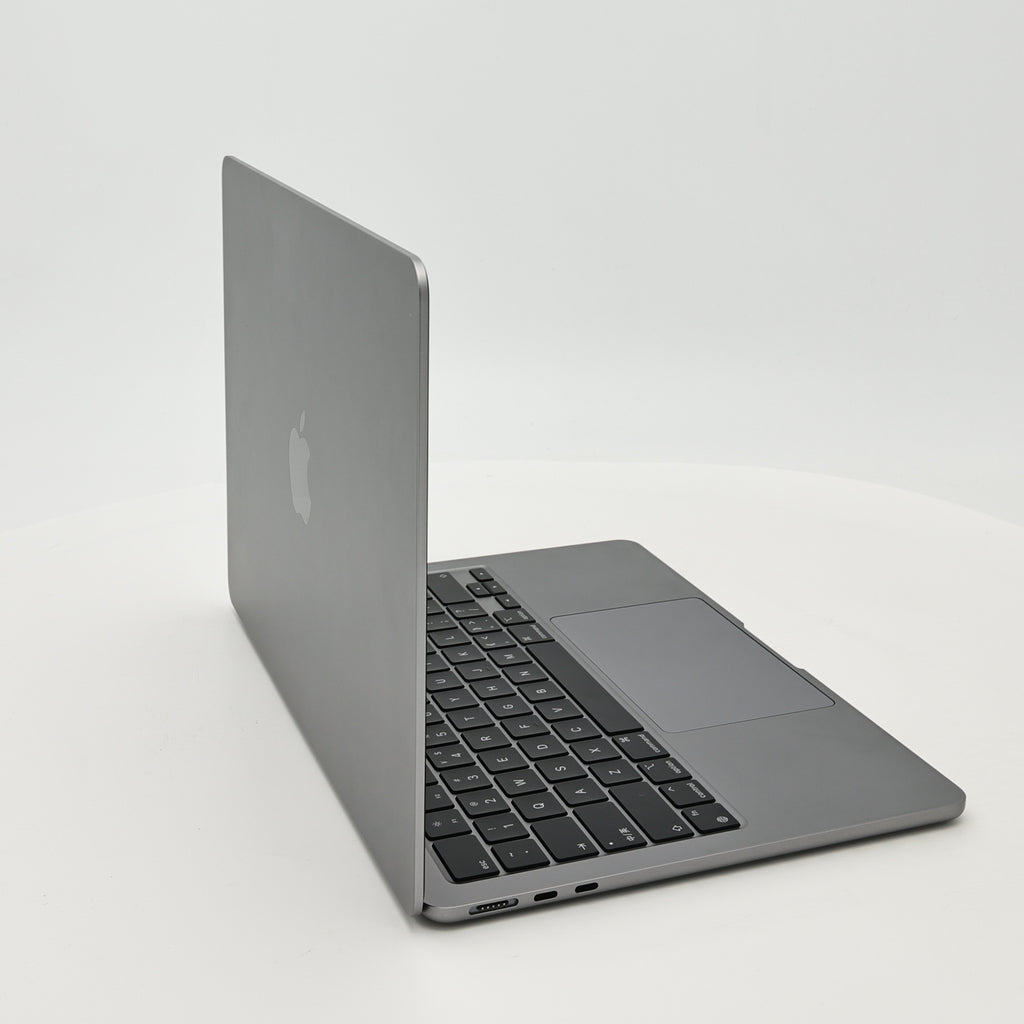 99新 Apple MacBook Air 24年 13寸 M3（8+8核） 8G RAM 256G SSD 深空灰色