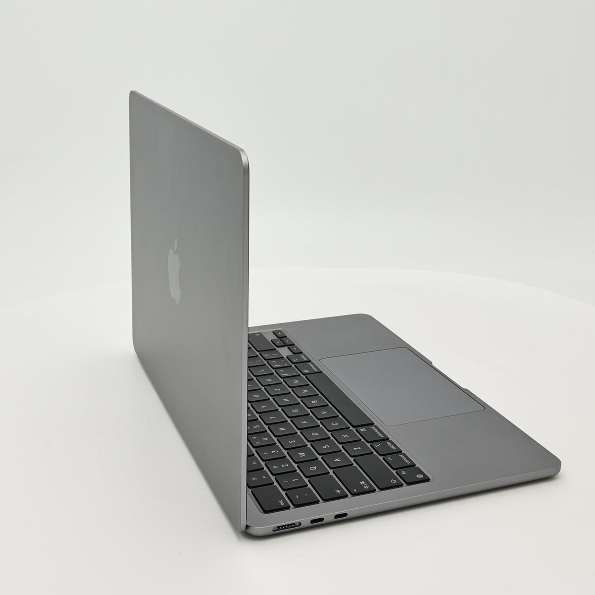 99新 Apple MacBook Air 24年 13寸 M3（8+8核） 8G RAM 256G SSD 深空灰色