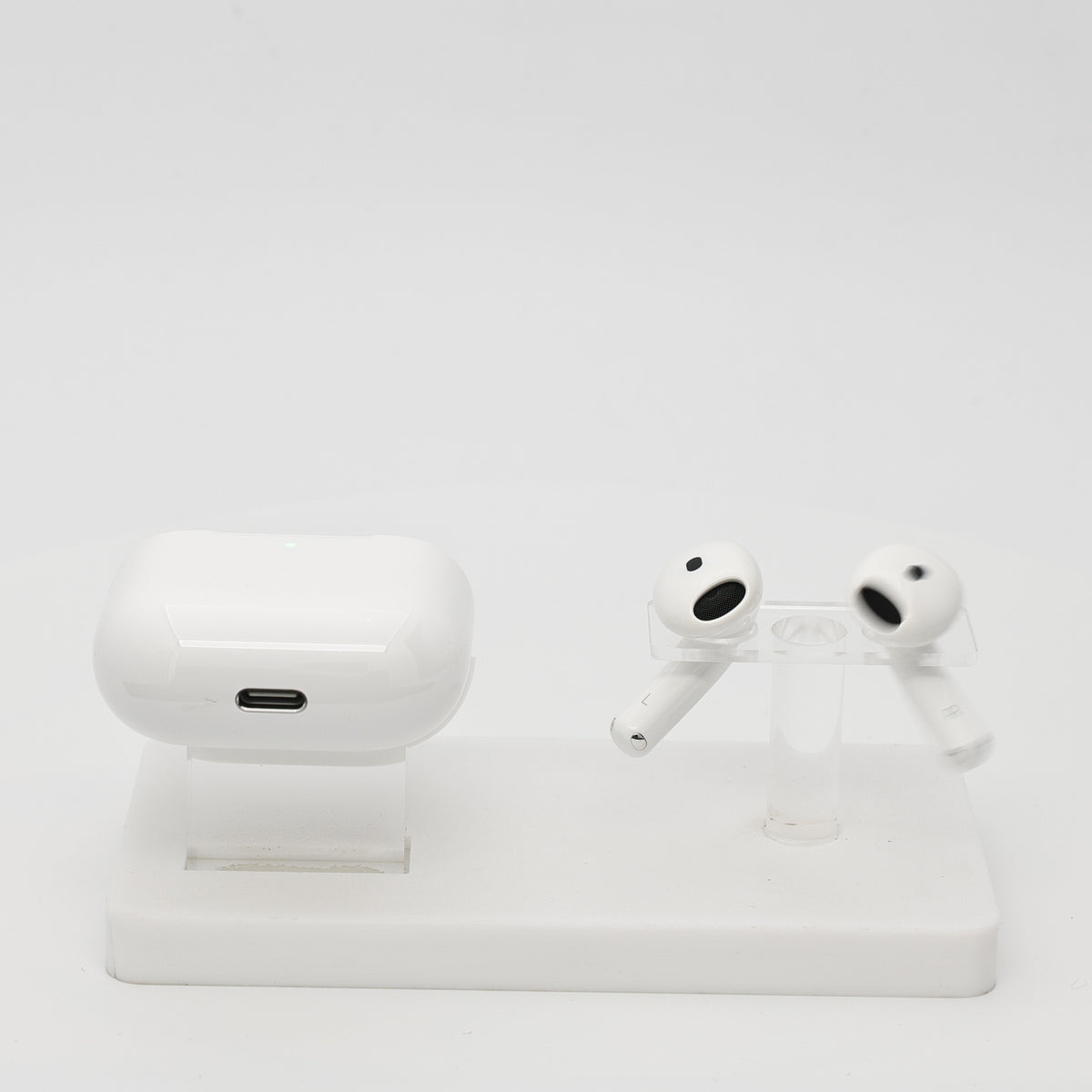 99新 Apple AirPods 4 (不支持主動降噪) 白色