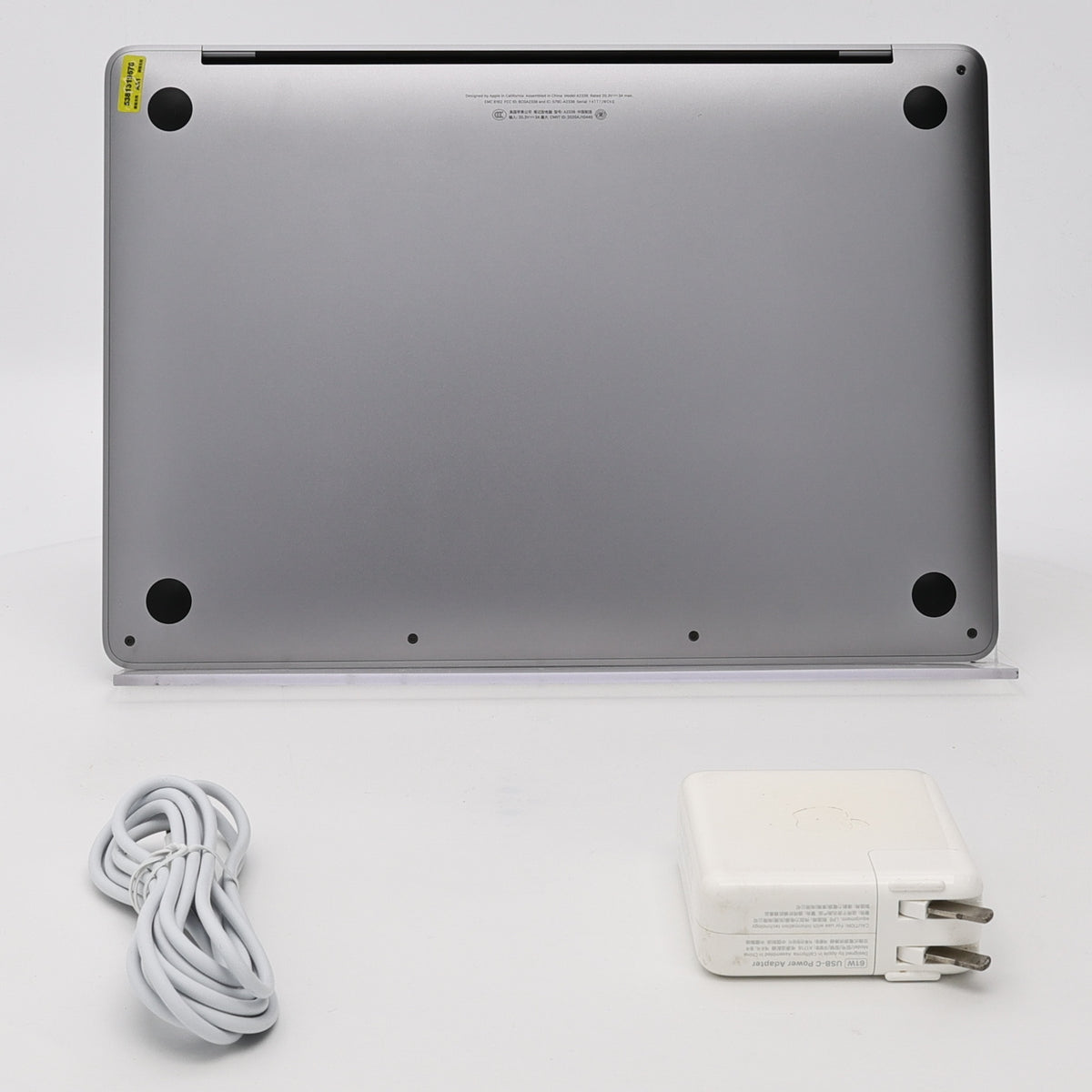 99新 Apple MacBook Pro 22年 13寸 M2（8+10核） 8G RAM 512G SSD 深空灰色