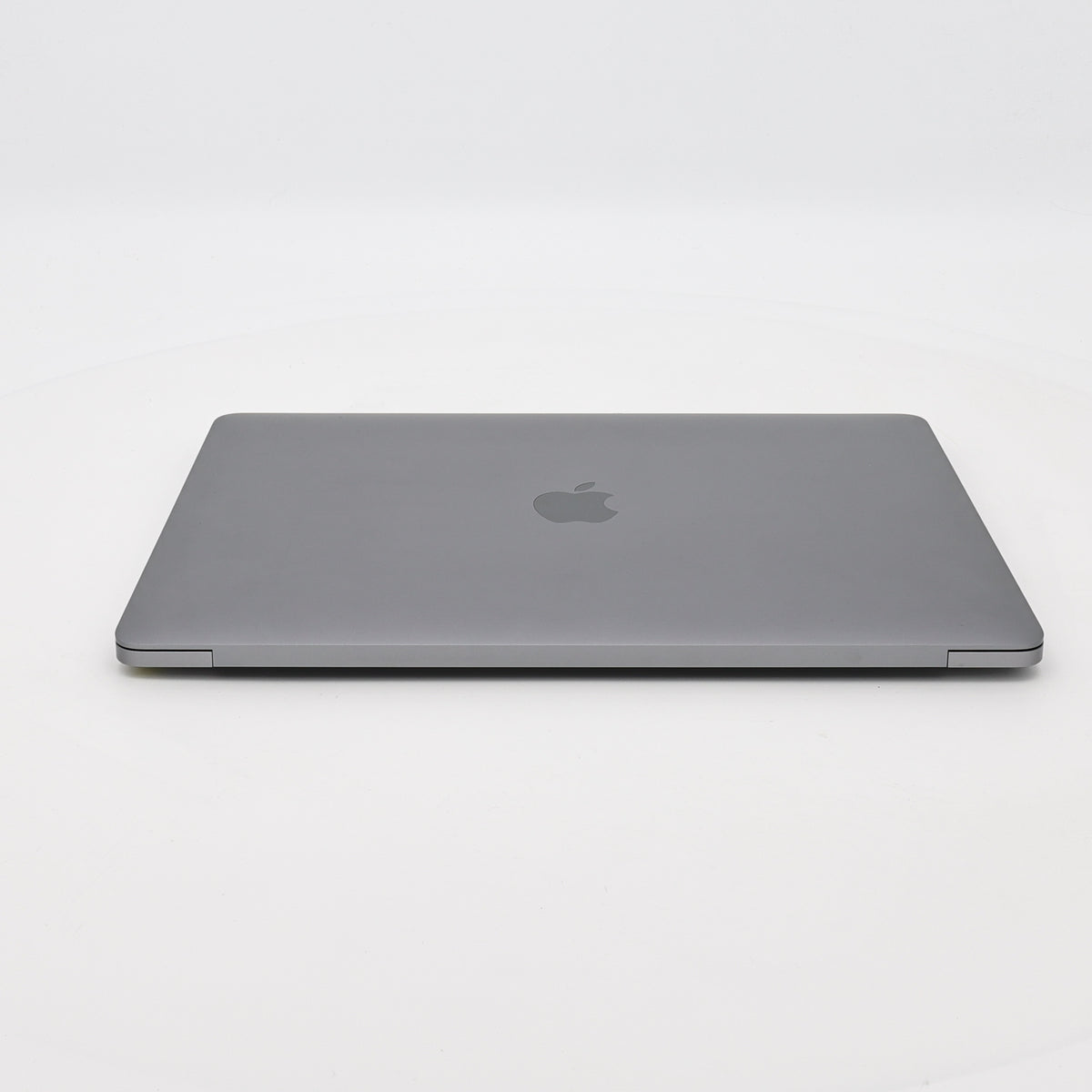99新 Apple MacBook Pro 22年 13寸 M2（8+10核） 8G RAM 512G SSD 深空灰色