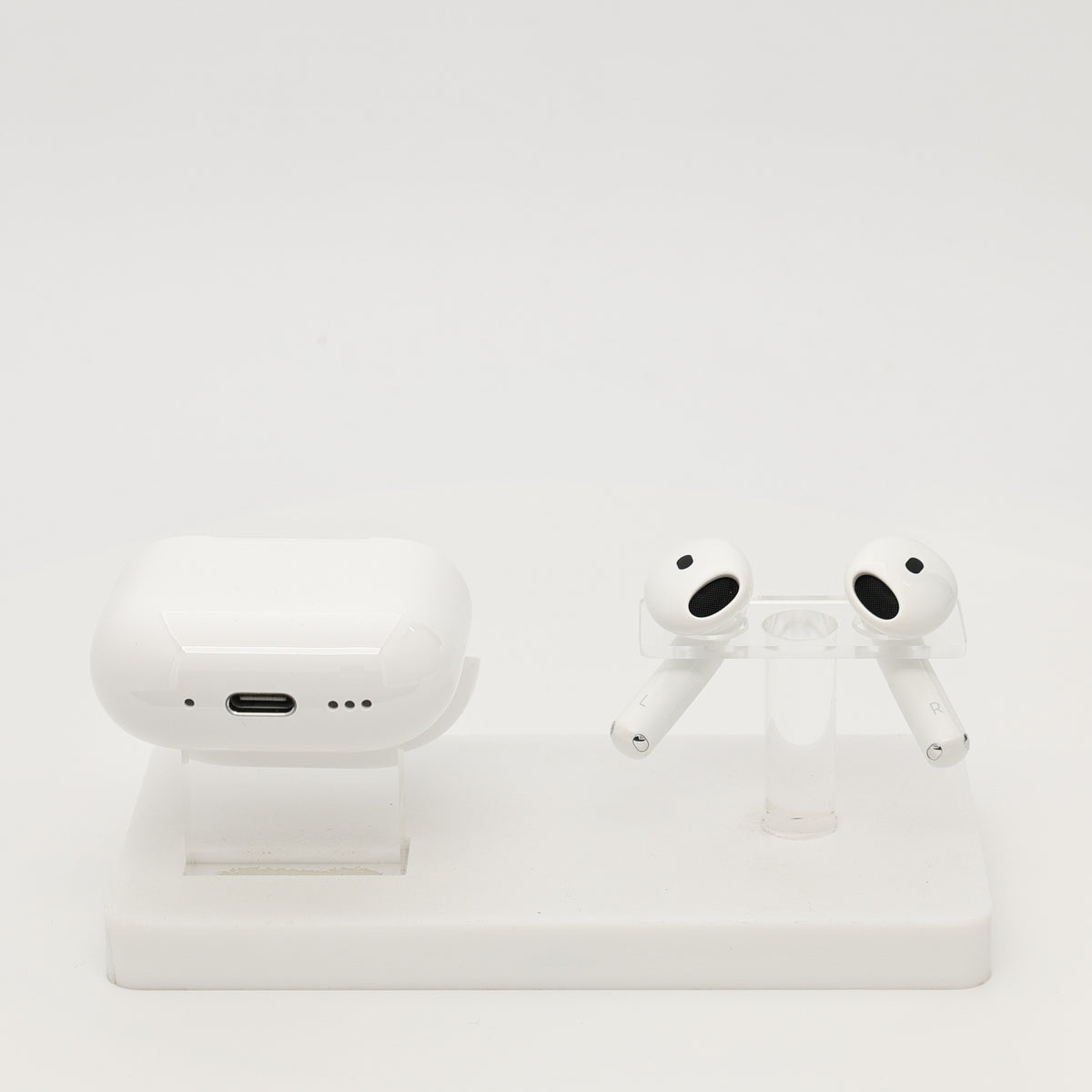 99新 Apple AirPods 4 (支持主動降噪) 白色