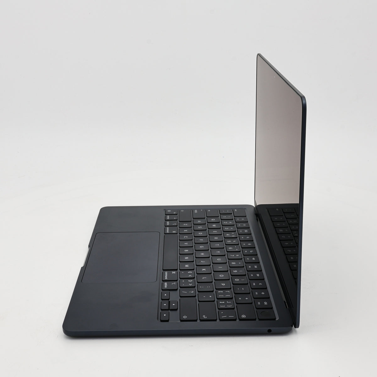 99新 Apple MacBook Air 24年 13寸 M3（8+8核） 8G RAM 256G SSD 午夜色