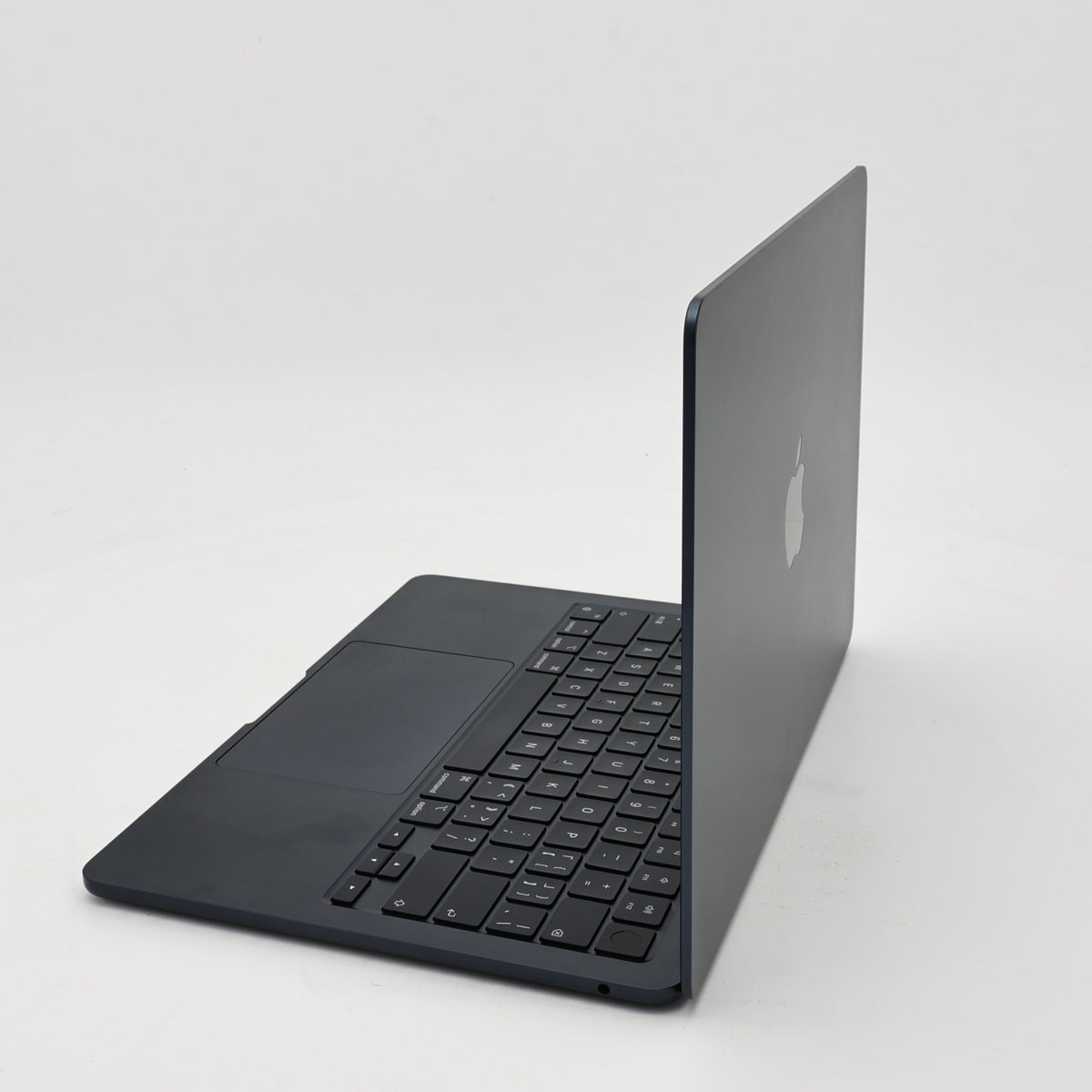 99新 Apple MacBook Air 24年 13寸 M3（8+8核） 8G RAM 256G SSD 午夜色