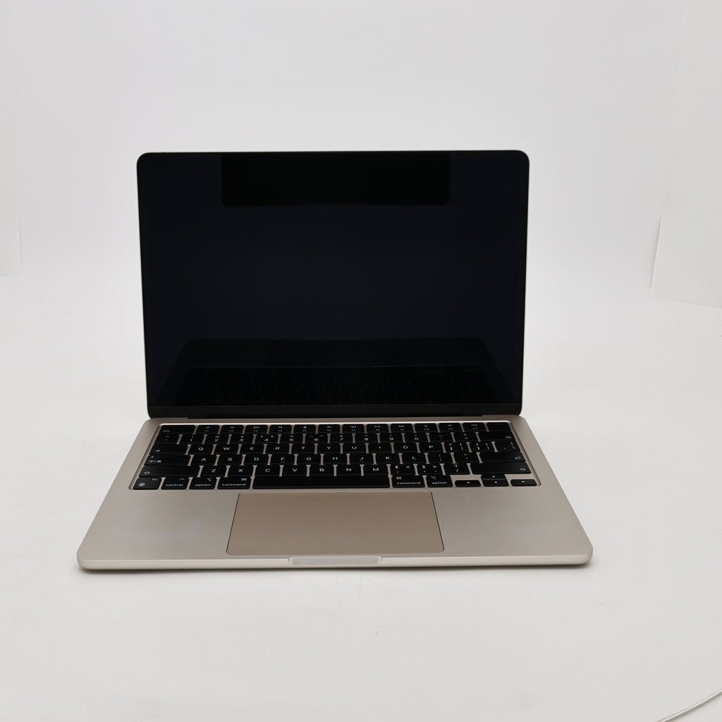 95新 Apple MacBook Air 22年 13寸 M2（8+8核） 8G RAM 256G SSD 星光色