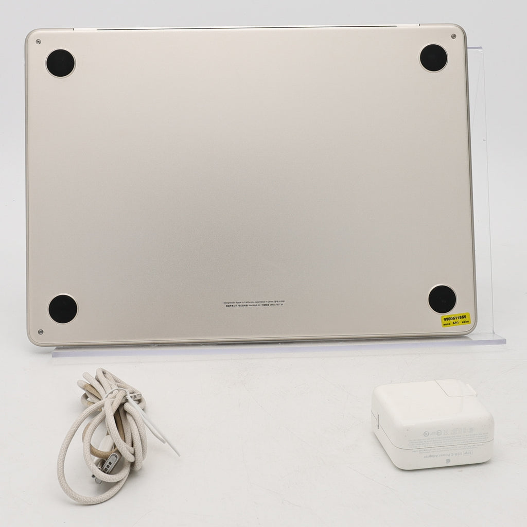 95新 Apple MacBook Air 22年 13寸 M2（8+8核） 8G RAM 256G SSD 星光色