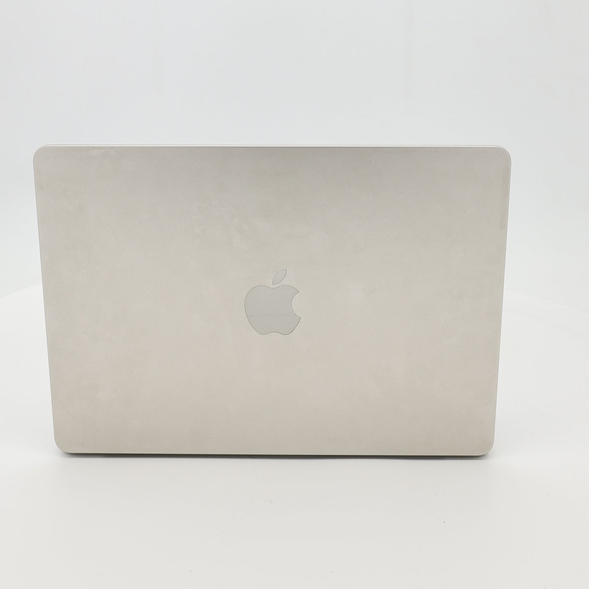 95新 Apple MacBook Air 22年 13寸 M2（8+8核） 8G RAM 256G SSD 星光色