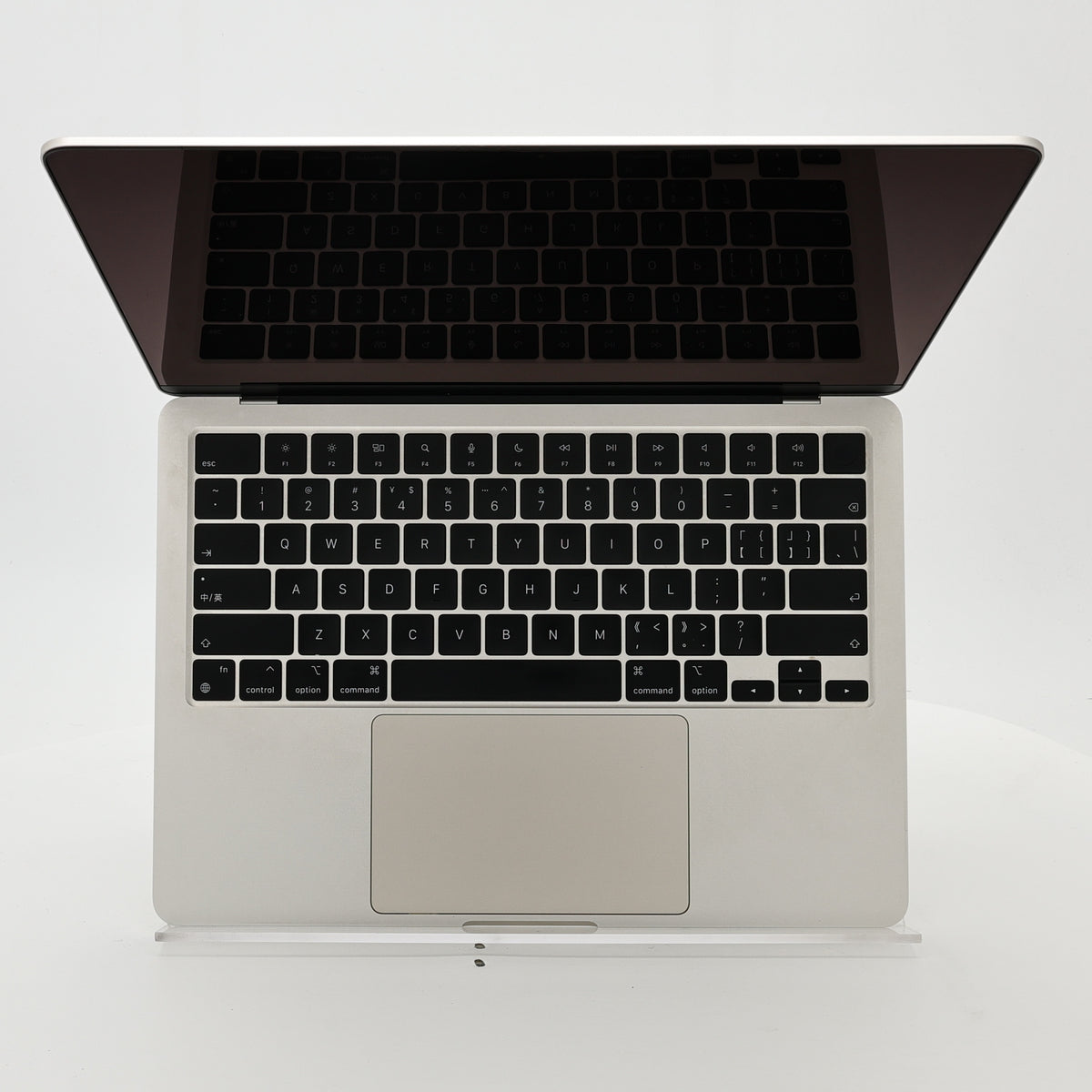 95新 Apple MacBook Air 22年 13寸 M2（8+8核） 8G RAM 256G SSD 星光色
