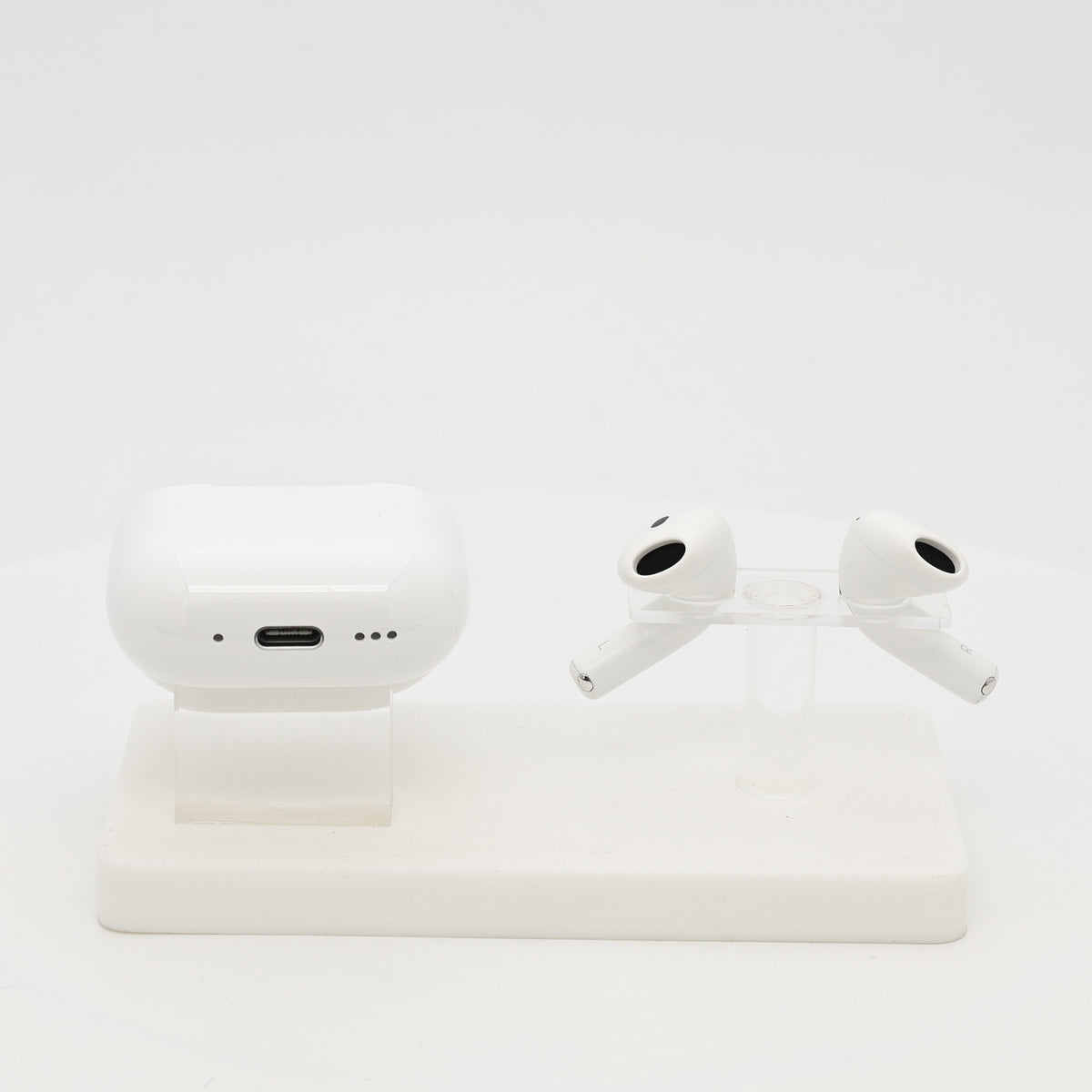 99新 Apple AirPods 4 (支持主動降噪) 白色