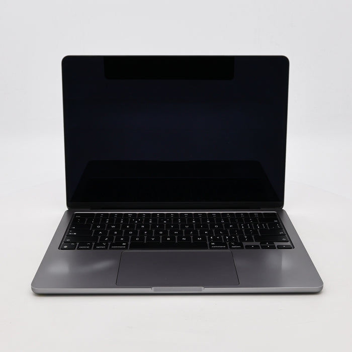 95新 Apple MacBook Air 22年 13寸 M2（8+8核） 8G RAM 256G SSD 深空灰色