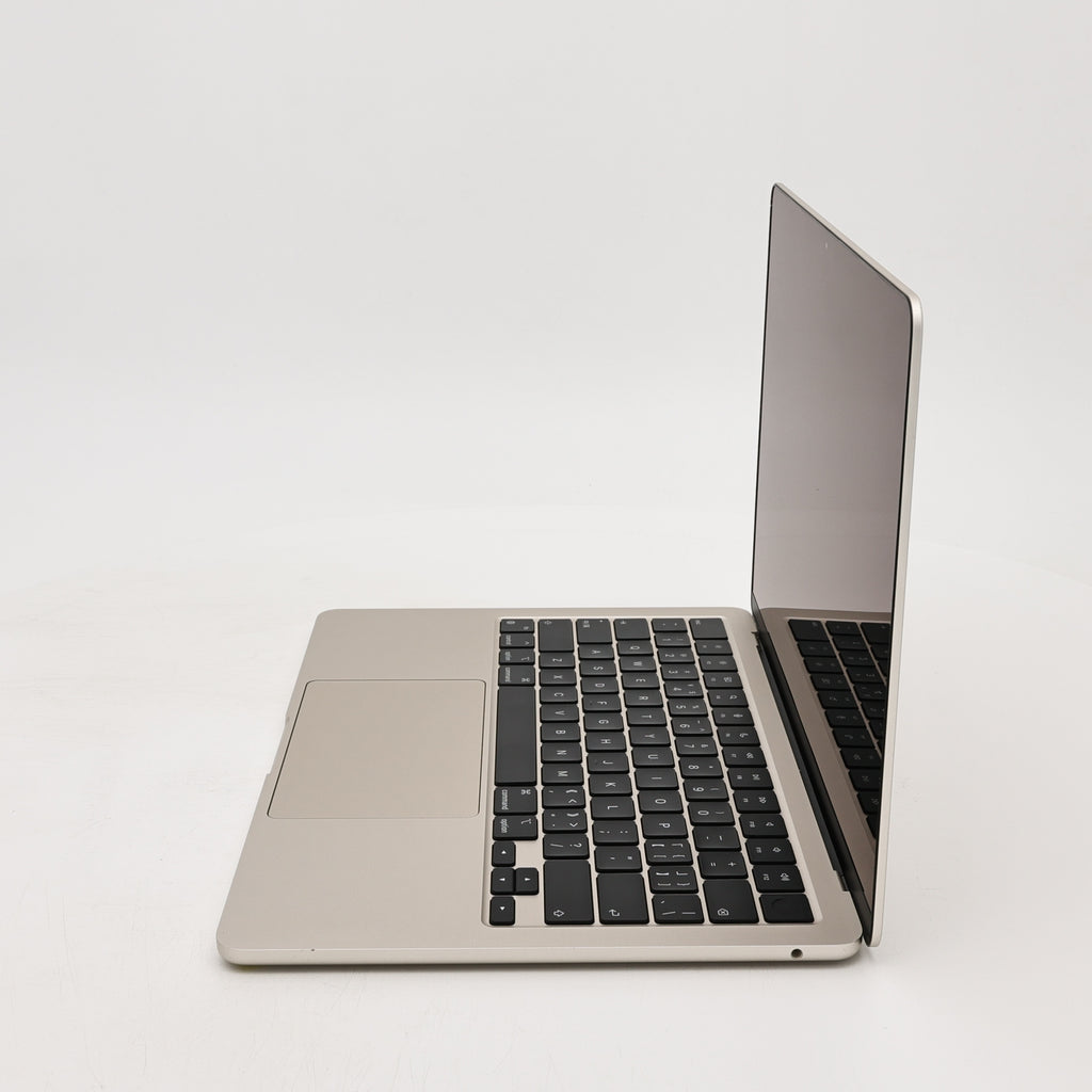 95新 Apple MacBook Air 22年 13寸 M2（8+8核） 8G RAM 256G SSD 星光色