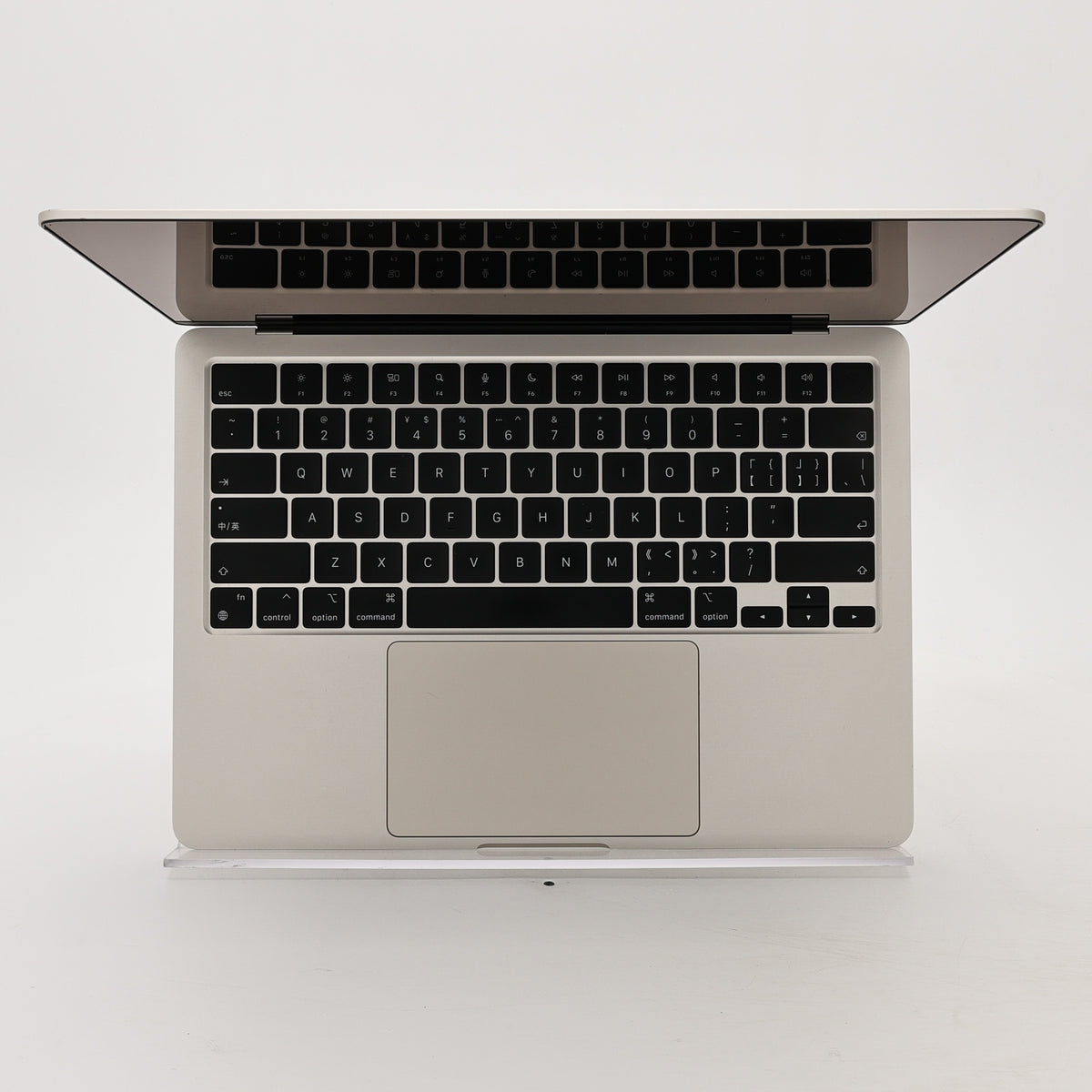 95新 Apple MacBook Air 22年 13寸 M2（8+8核） 8G RAM 256G SSD 星光色