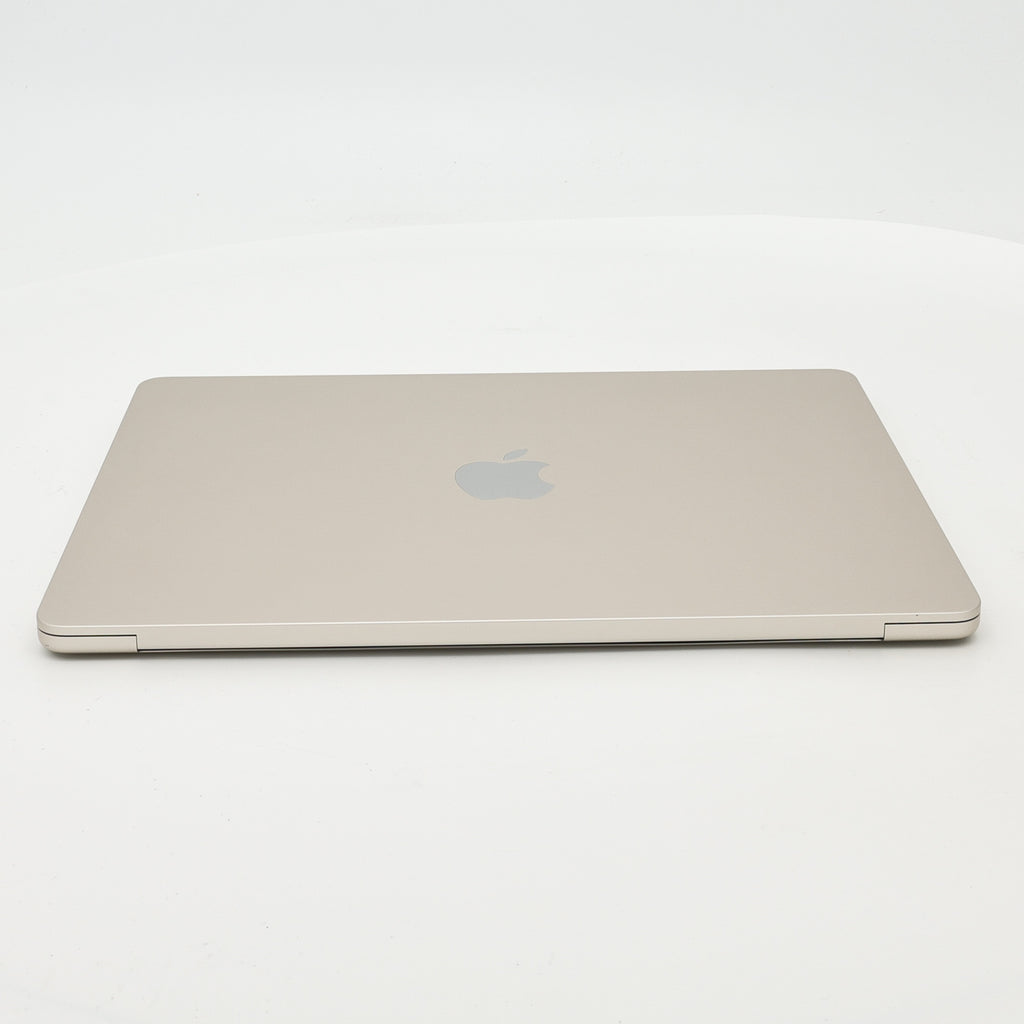 99新 Apple MacBook Air 22年 13寸 M2（8+8核） 8G RAM 256G SSD 星光色