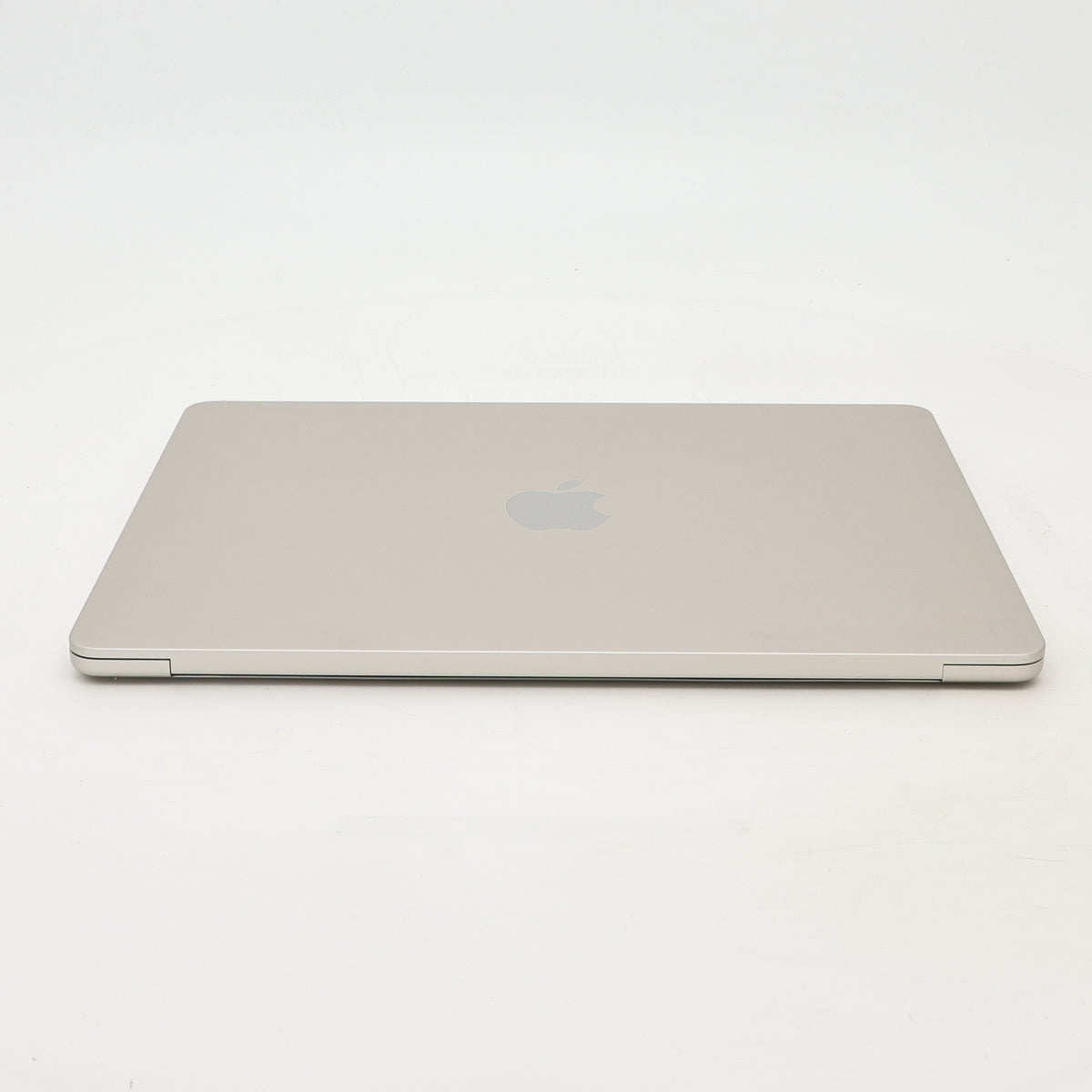 95新 Apple MacBook Air 24年 13寸 M3（8+8核） 8G RAM 256G SSD 星光色