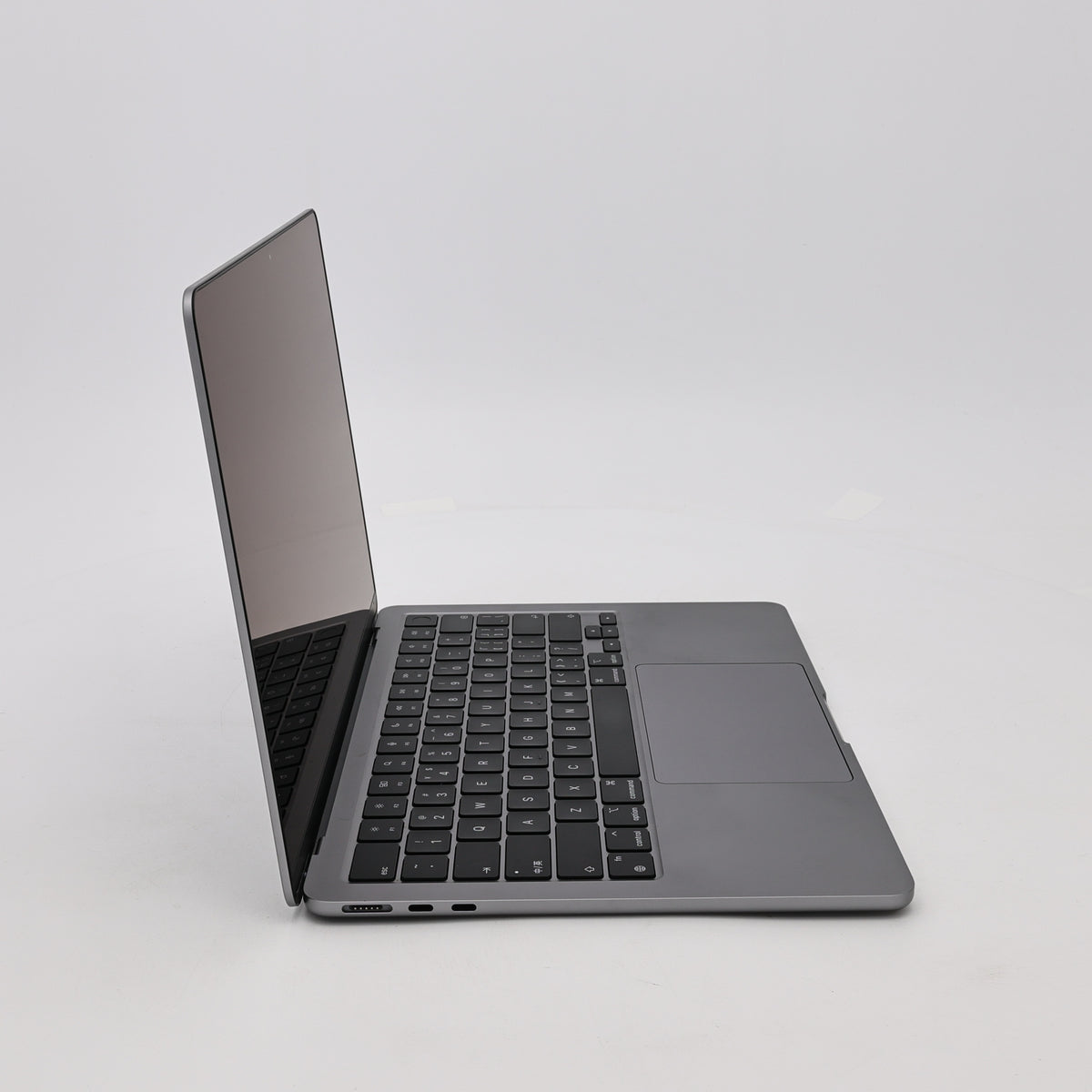 95新 Apple MacBook Air 22年 13寸 M2（8+8核） 16G RAM 256G SSD 深空灰色